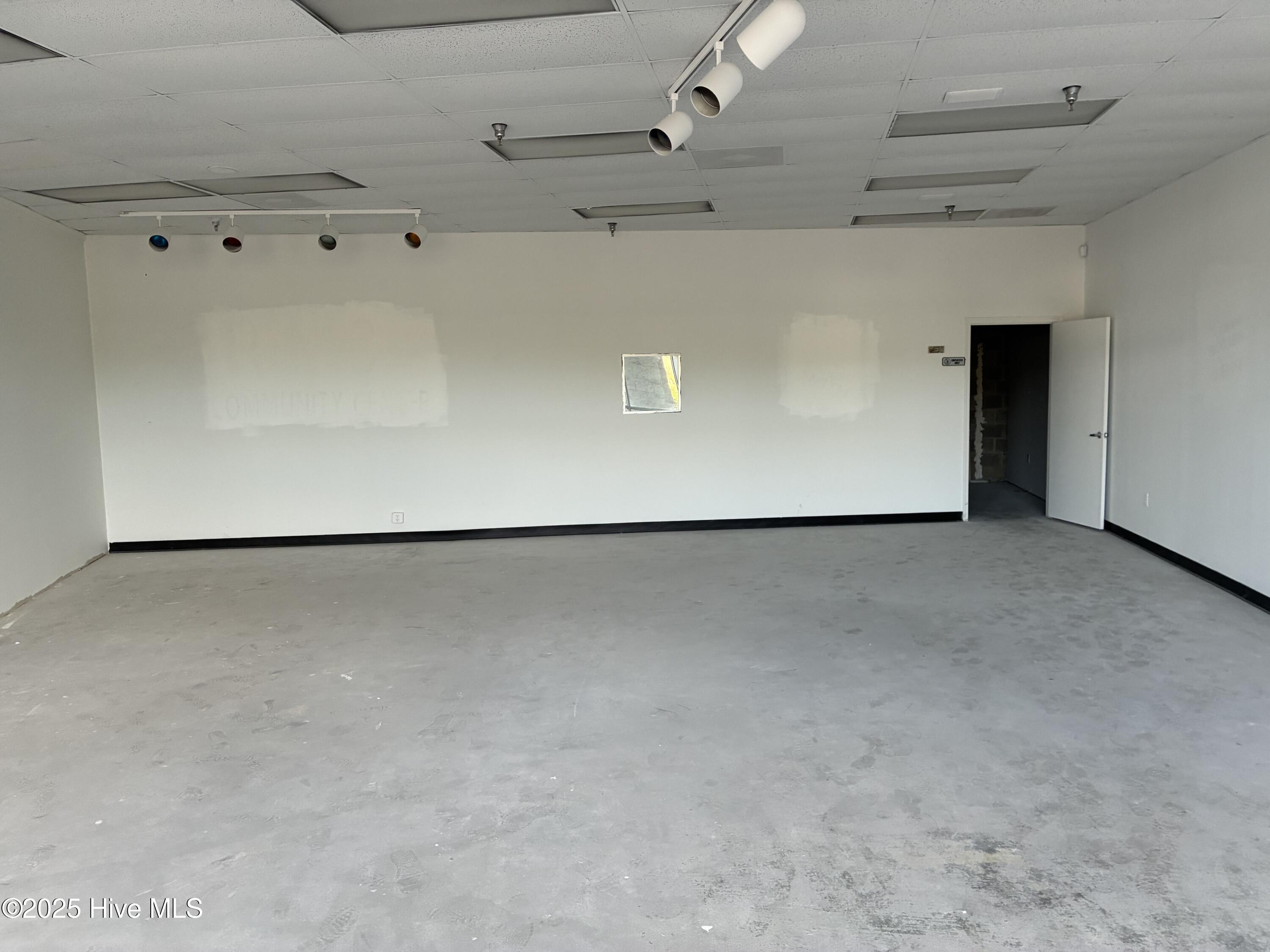 1855 W Ehringhaus Street Property Photo 1