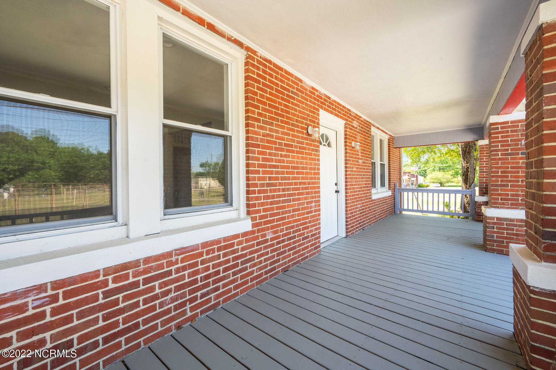 104 Front Street Property Photo 6