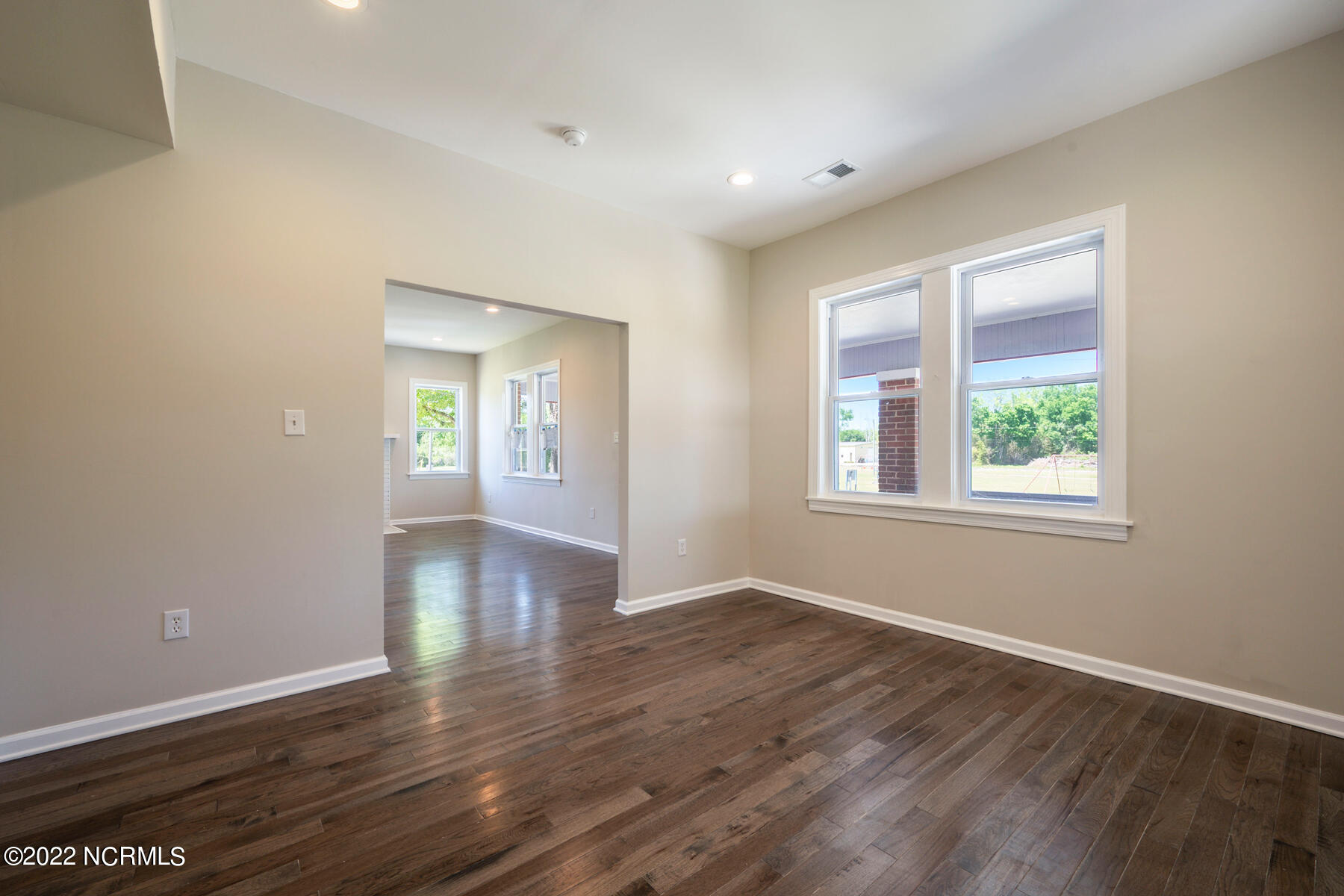 104 Front Street Property Photo 8