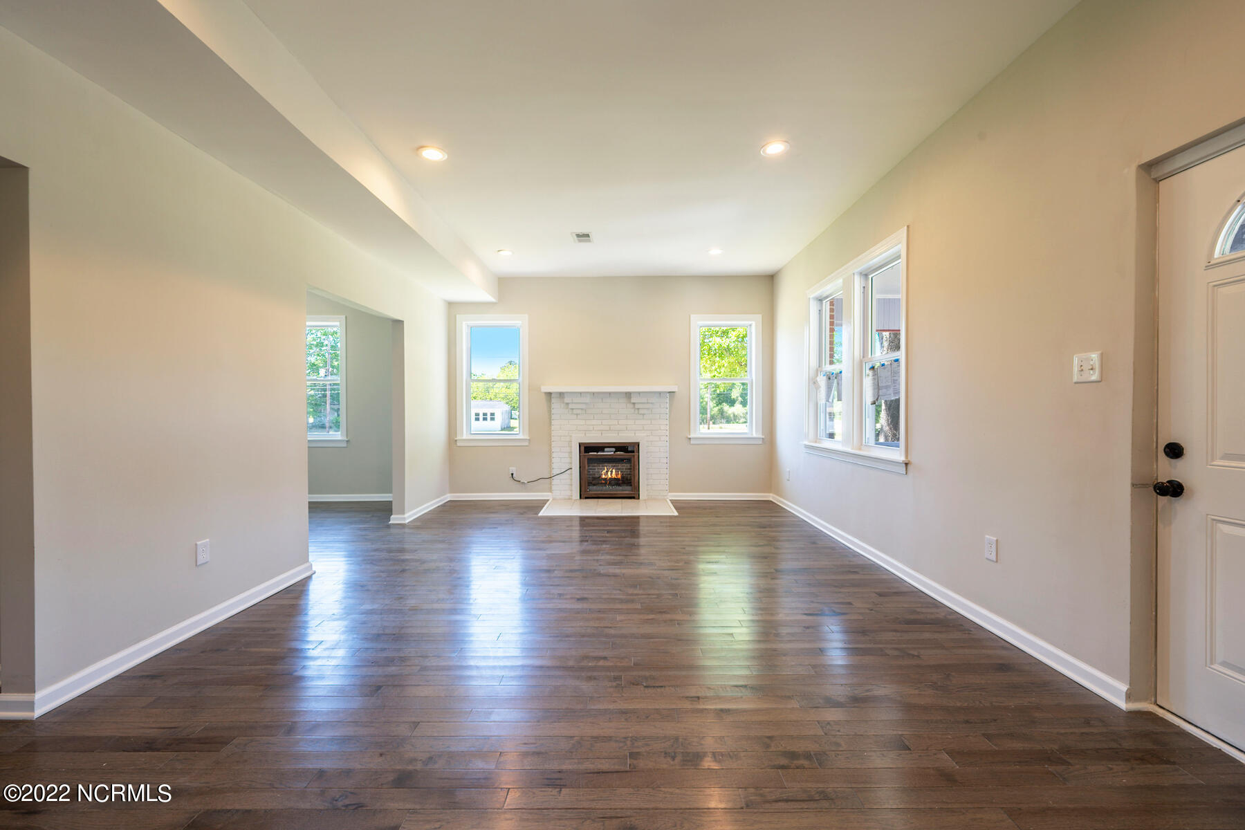 104 Front Street Property Photo 10
