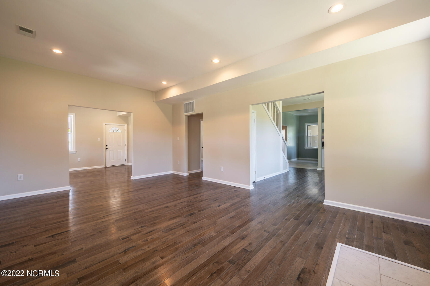 104 Front Street Property Photo 13
