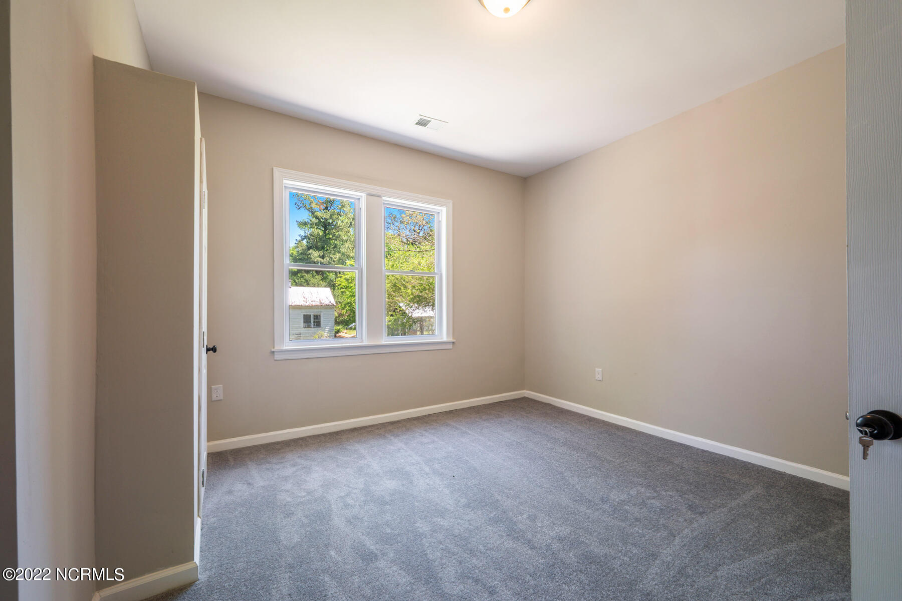 104 Front Street Property Photo 30