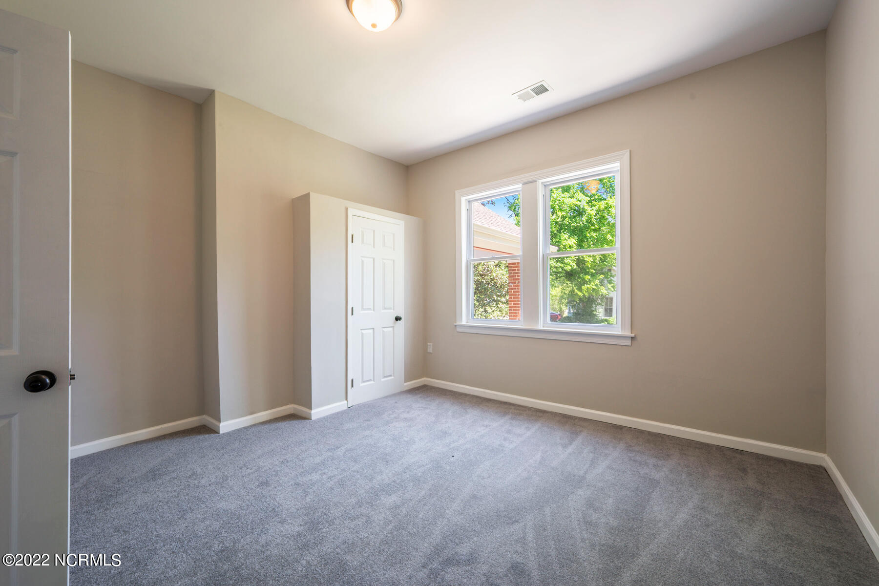 104 Front Street Property Photo 31