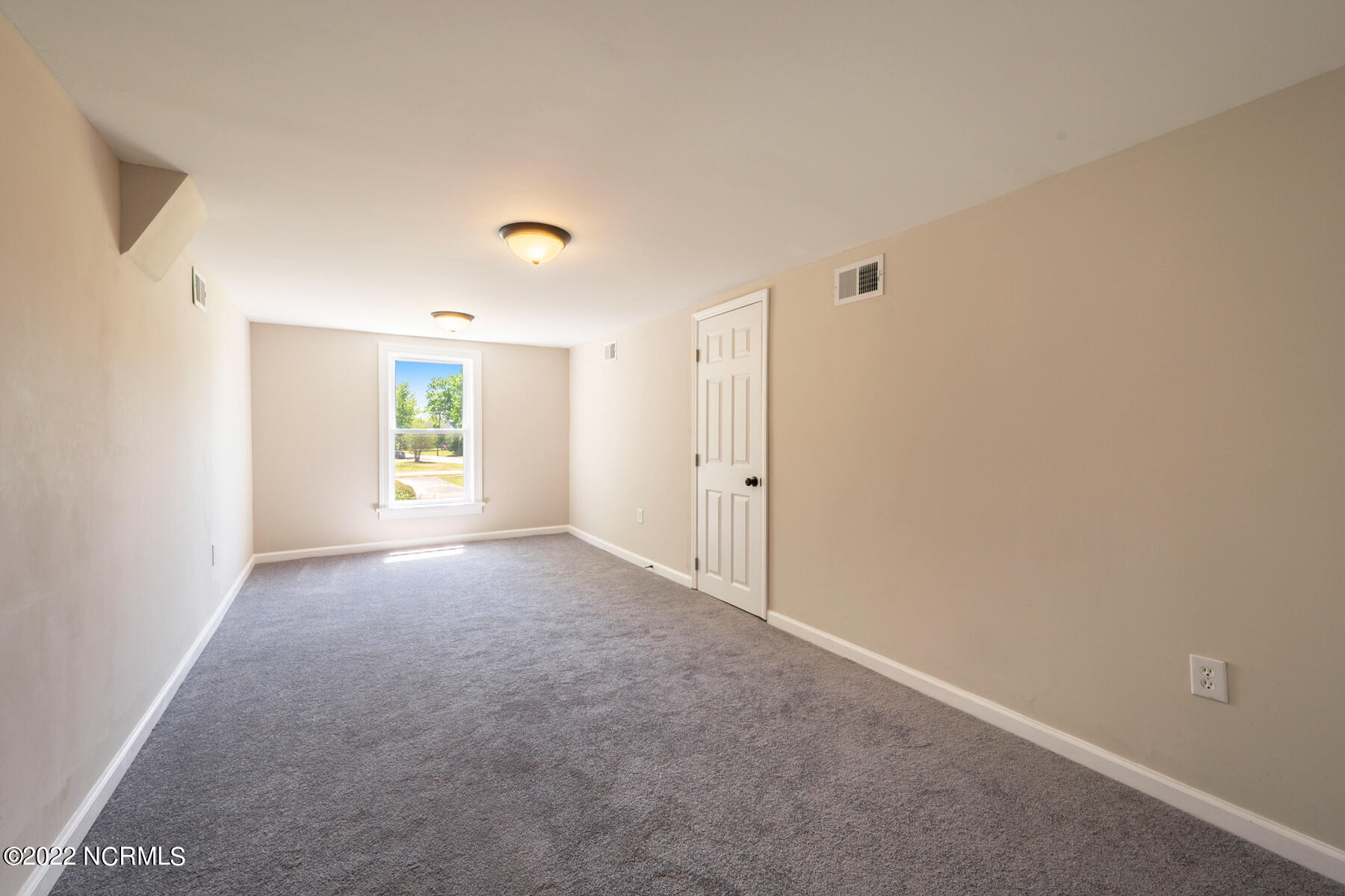 104 Front Street Property Photo 38