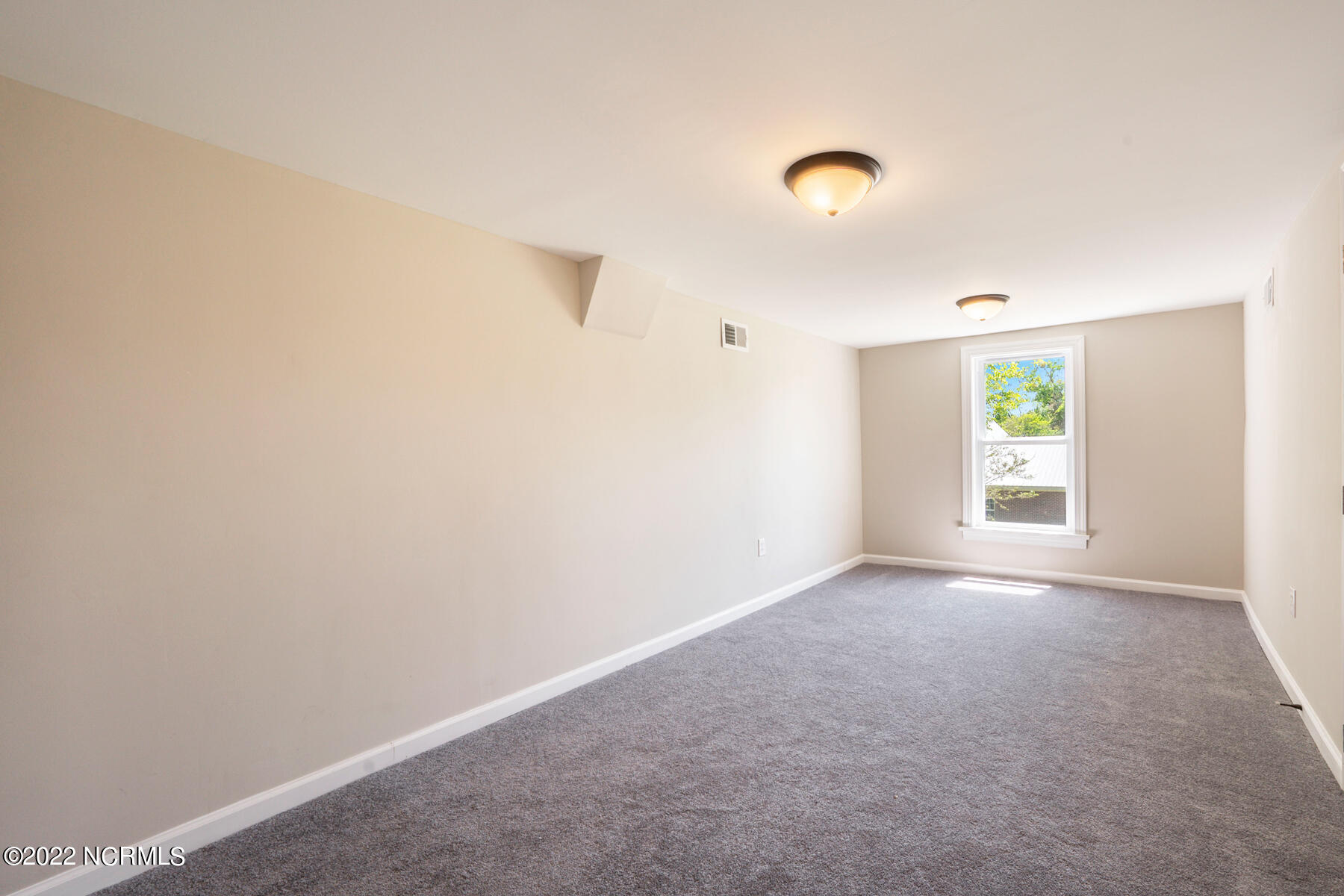 104 Front Street Property Photo 39