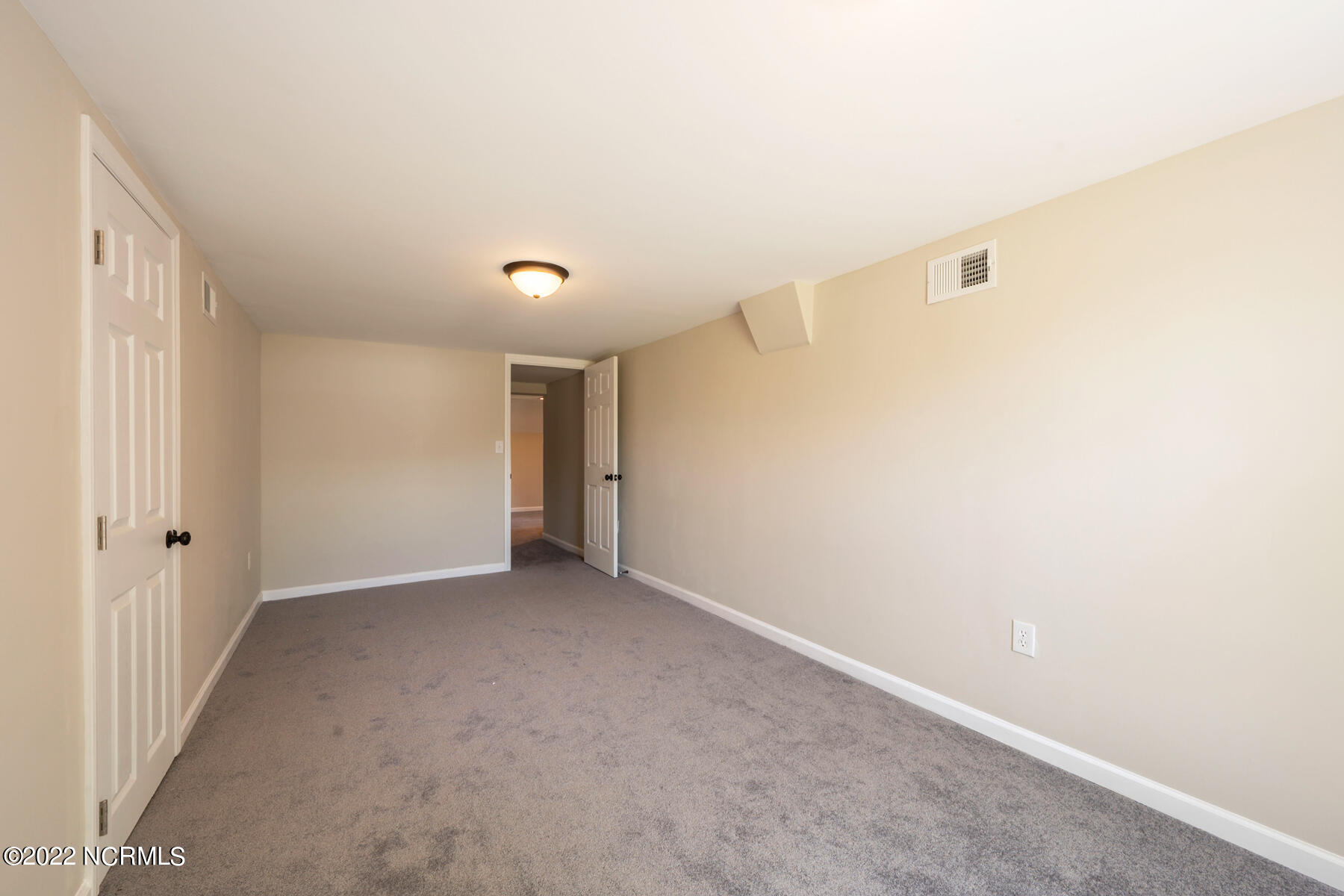 104 Front Street Property Photo 40