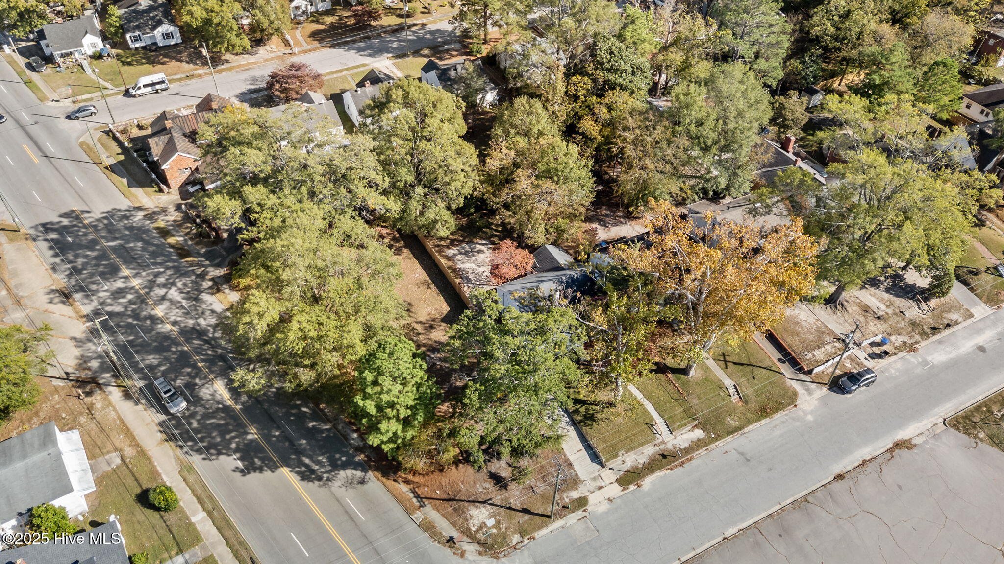 545 N Daughtry Street Property Photo 1