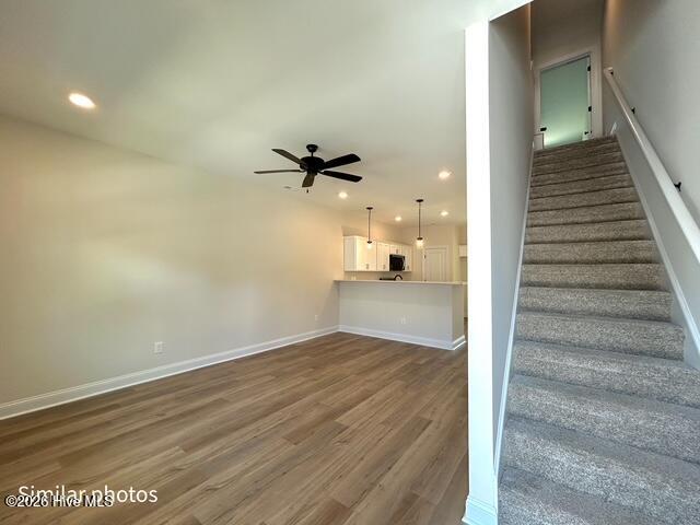 727 Cross Bridge Way Property Photo 4