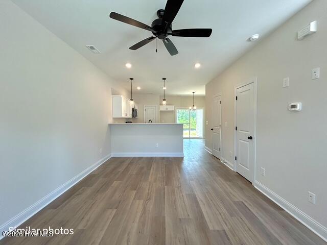 727 Cross Bridge Way Property Photo 5