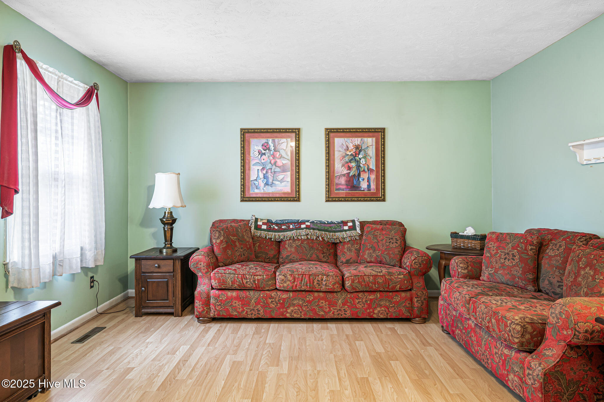 214 Elm Street Property Photo 6