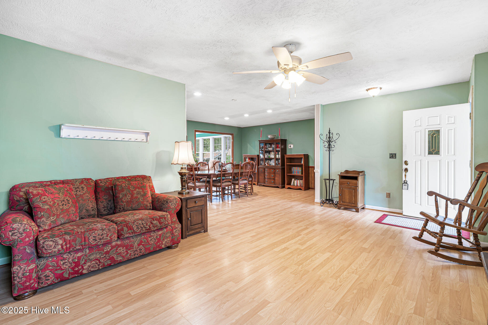 214 Elm Street Property Photo 7