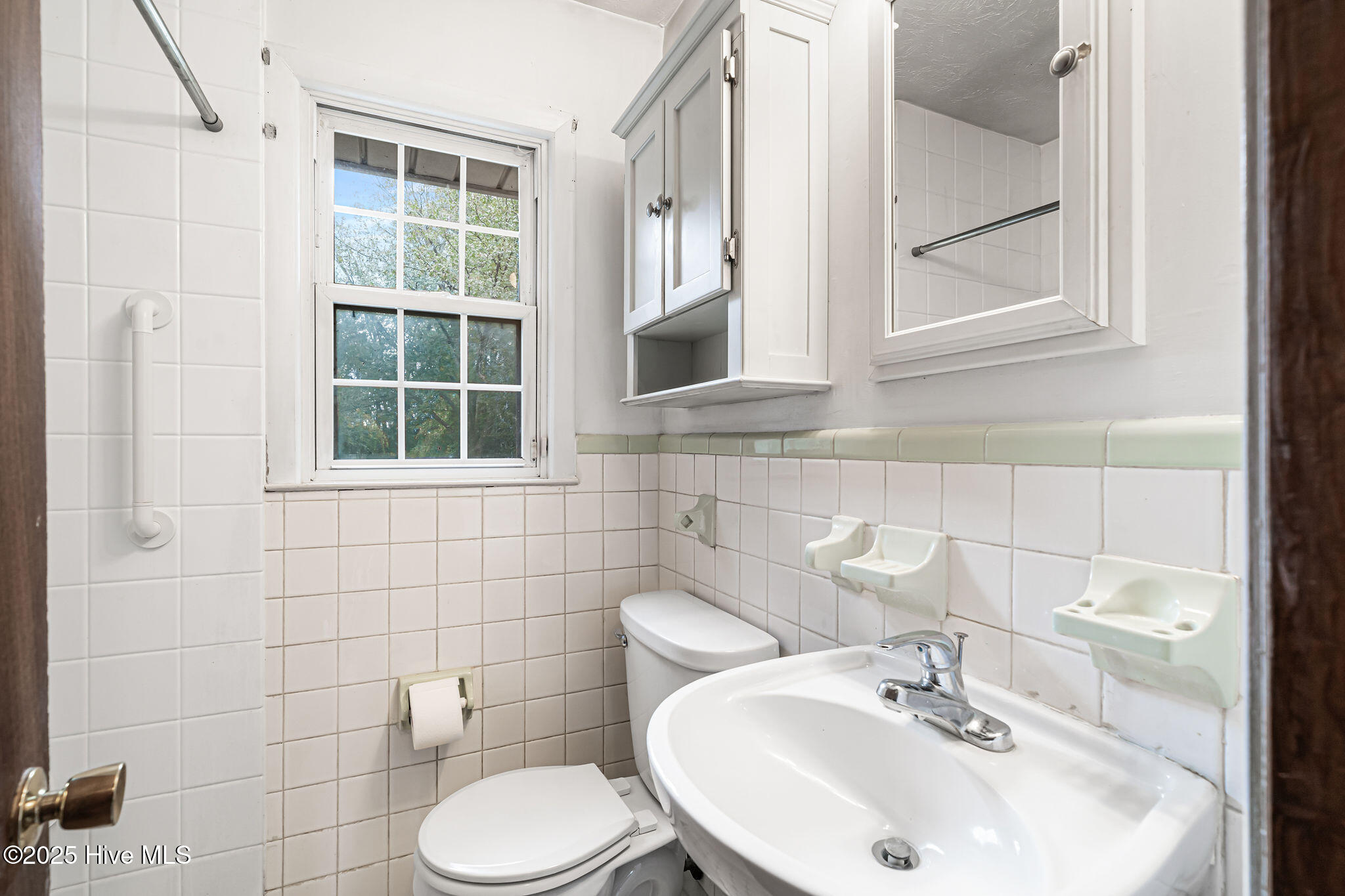 214 Elm Street Property Photo 18