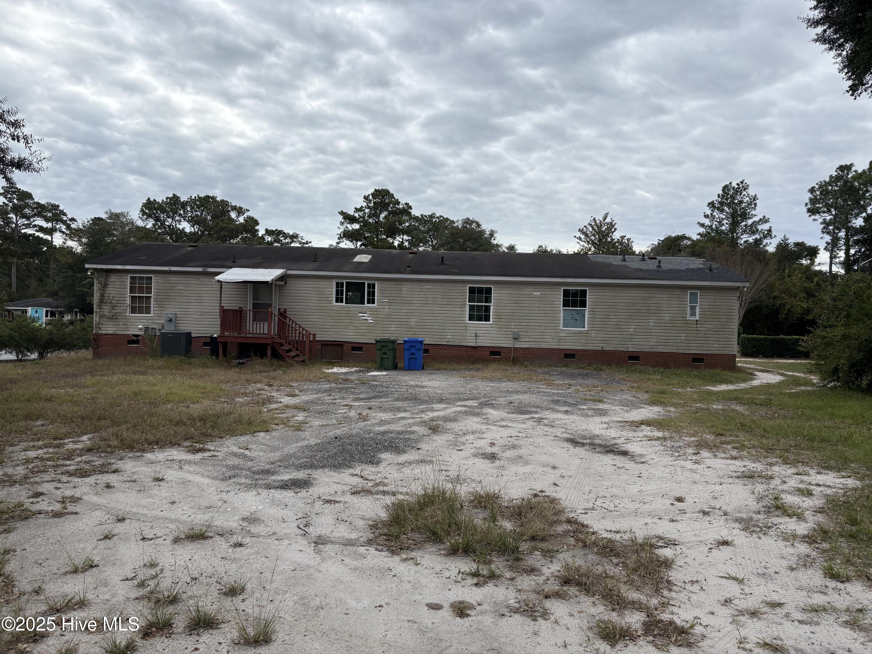 5013 Oleander Drive Property Photo 1