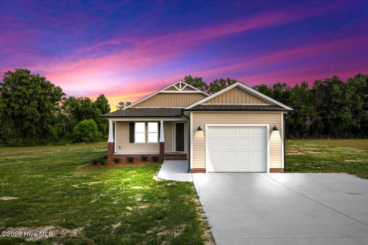 52 Grace Pond Avenue Property Photo 1