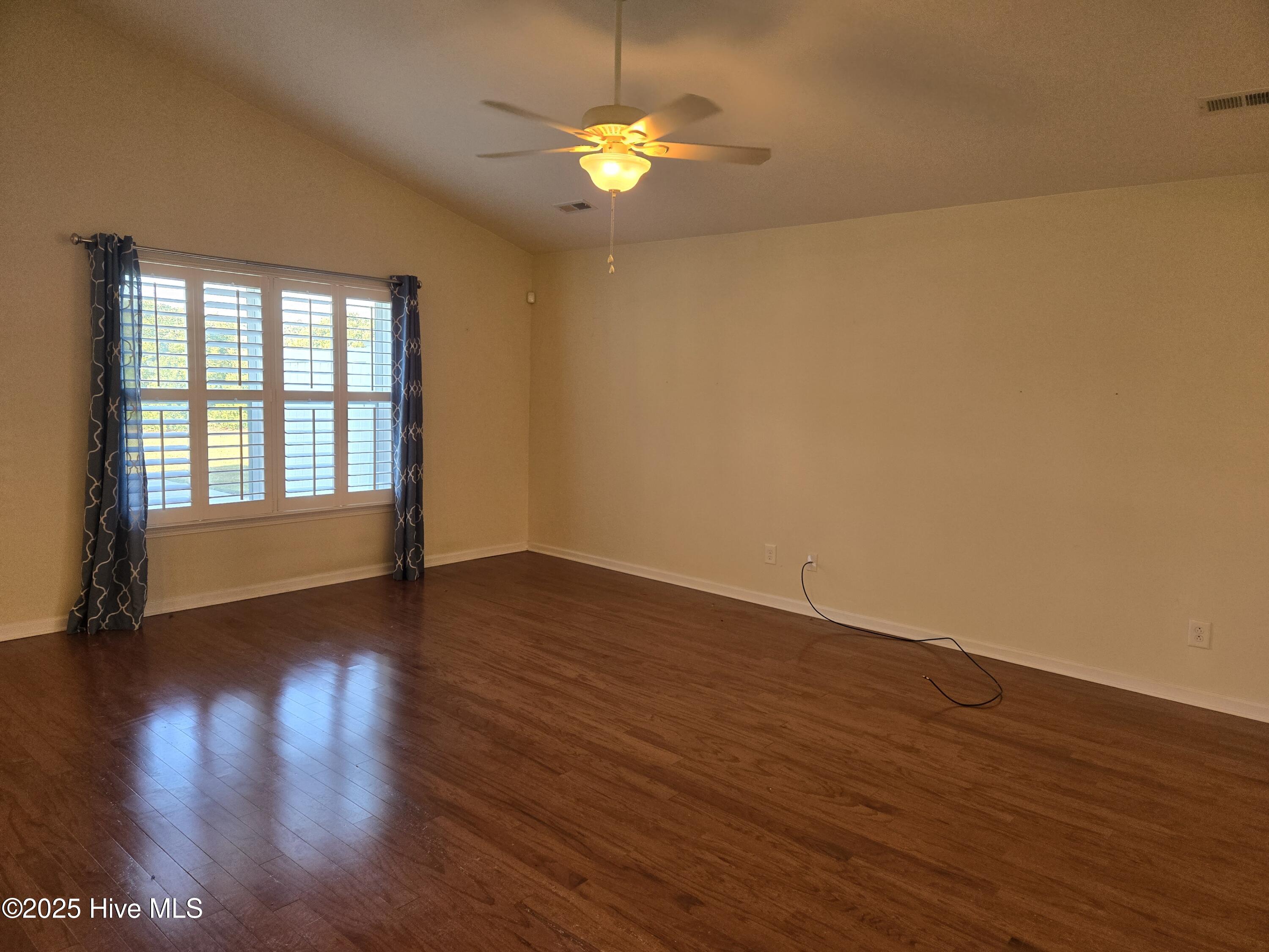 733 Heather Glen Lane Property Photo 2