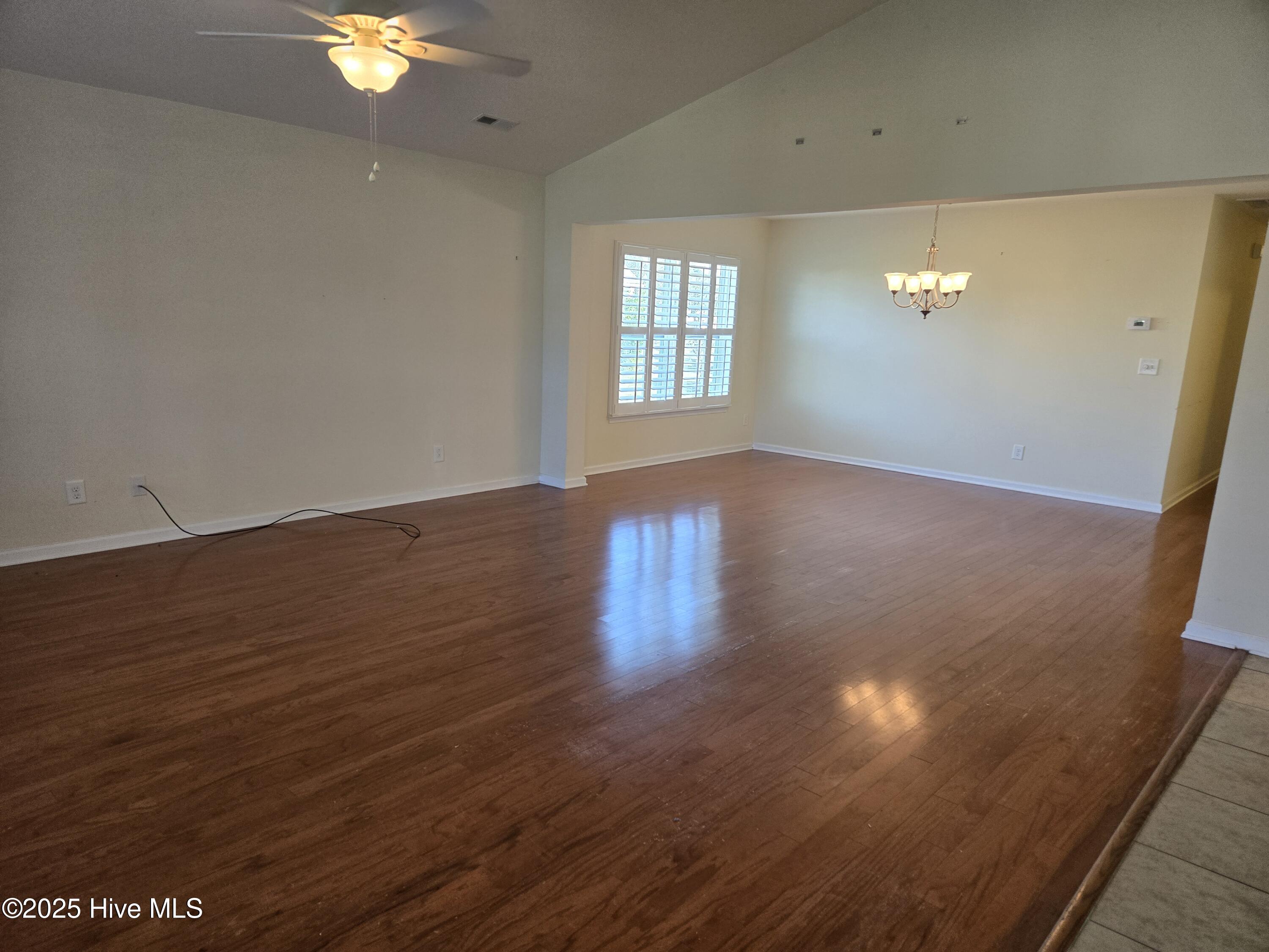 733 Heather Glen Lane Property Photo 3