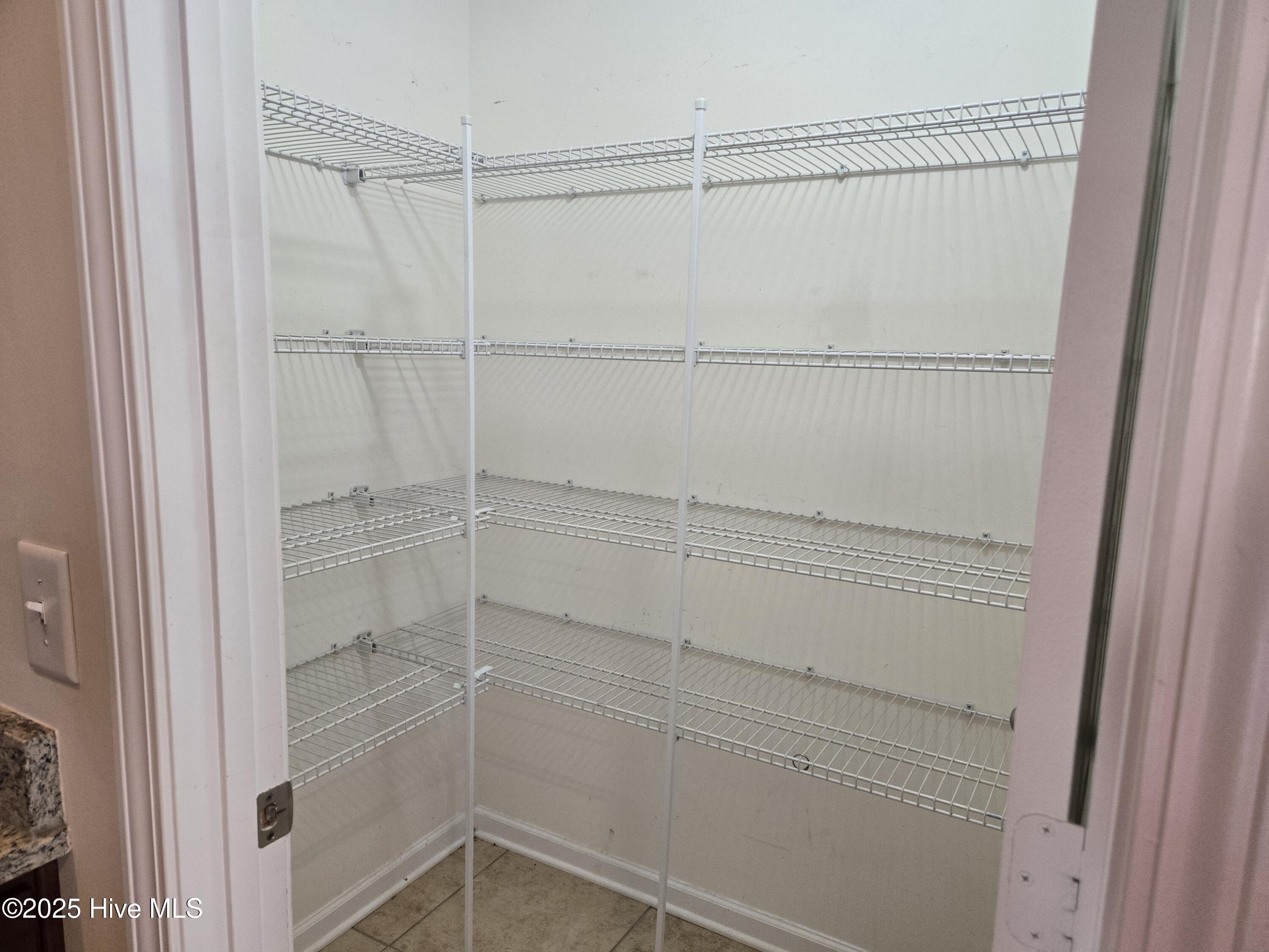 733 Heather Glen Lane Property Photo 8