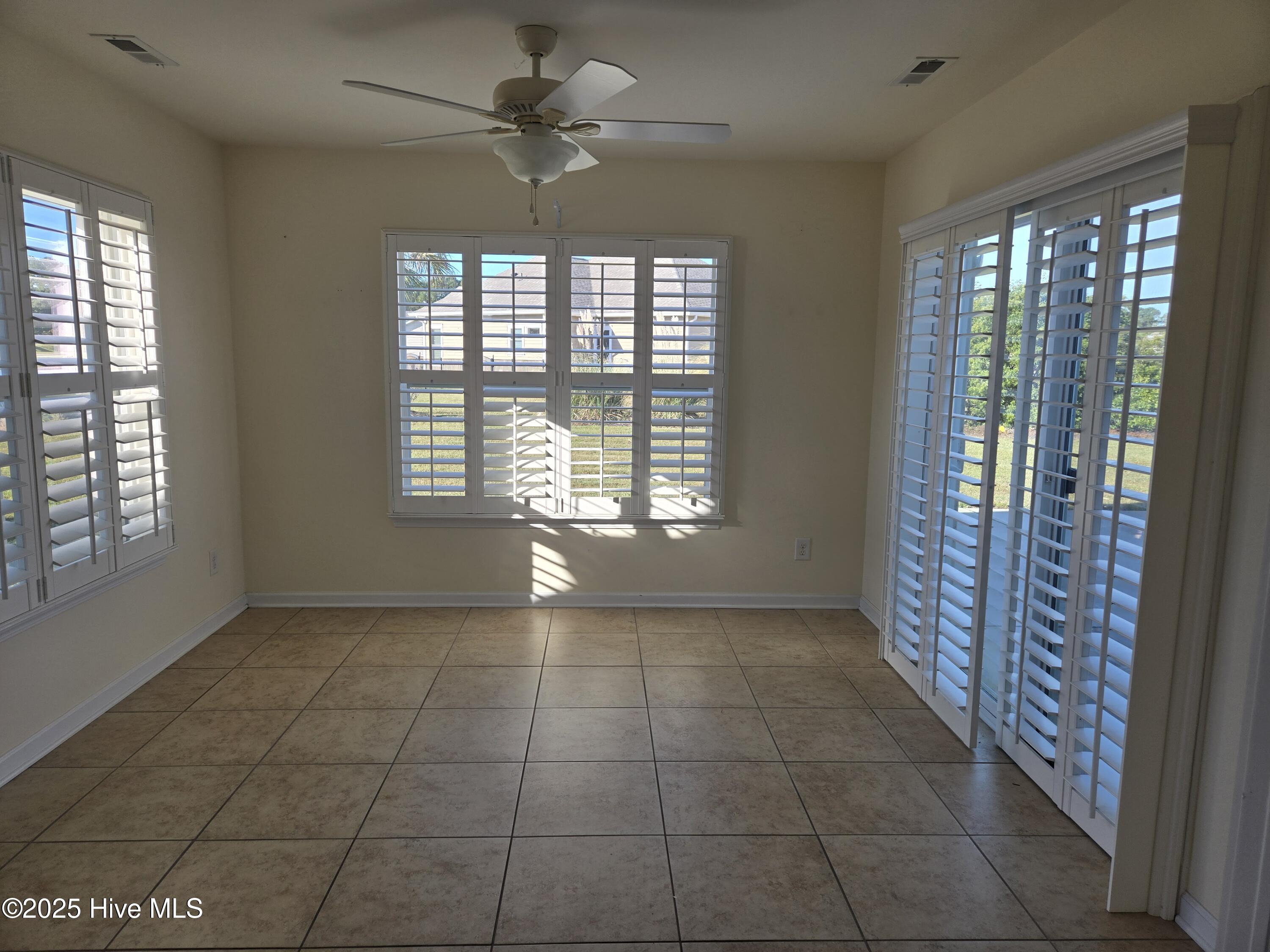 733 Heather Glen Lane Property Photo 10