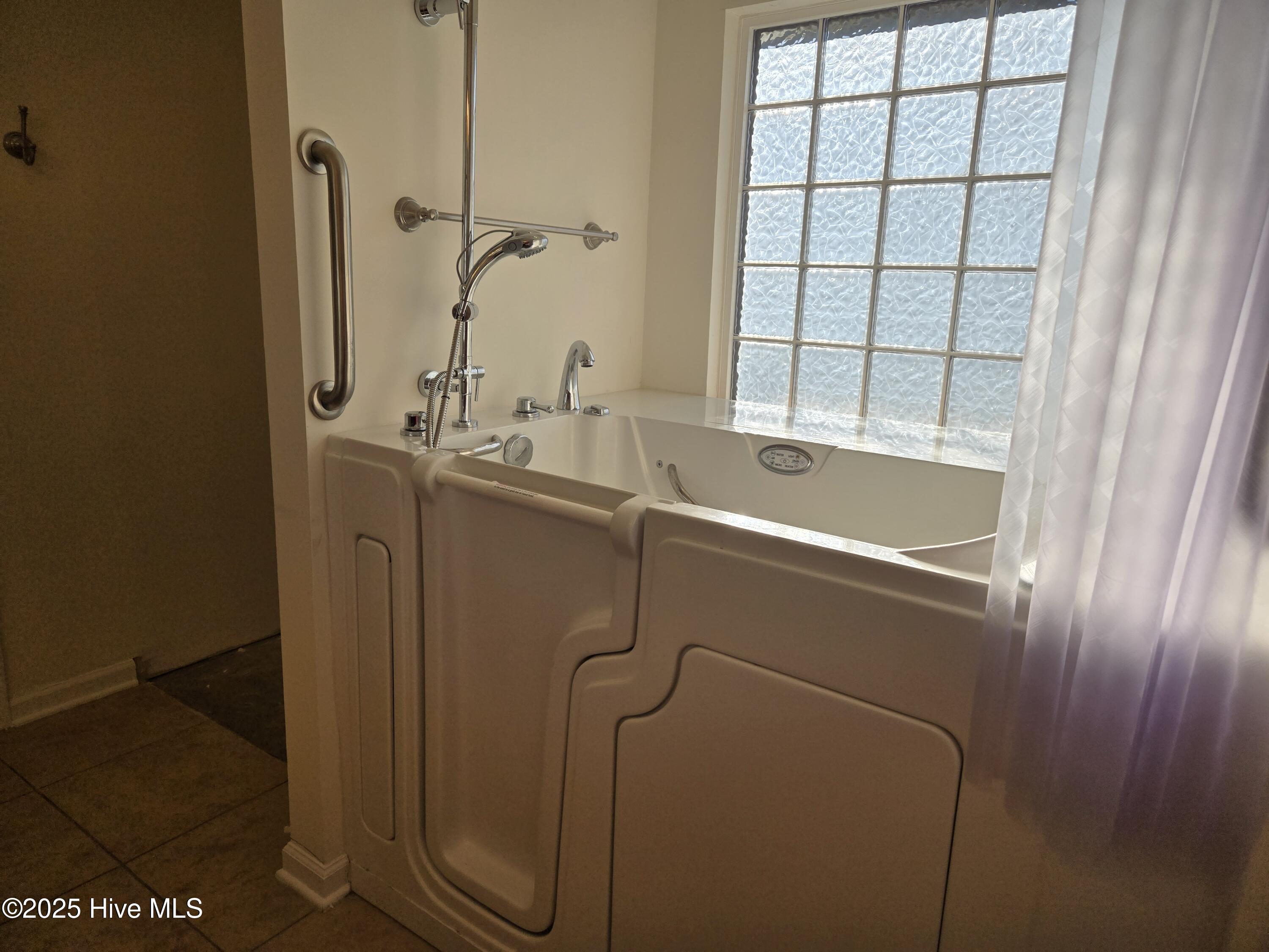 733 Heather Glen Lane Property Photo 16