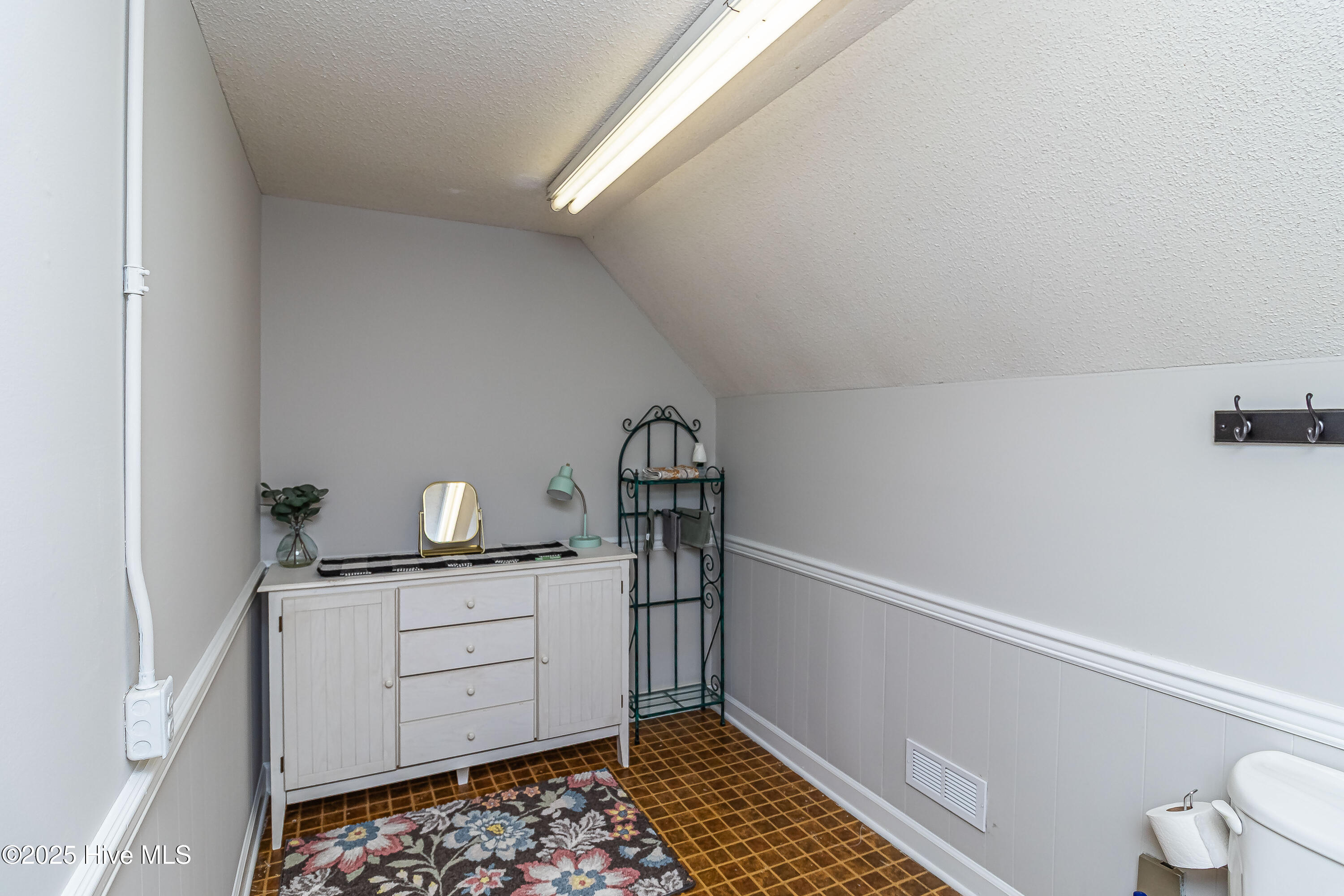 1505 E Ash Street Property Photo 30