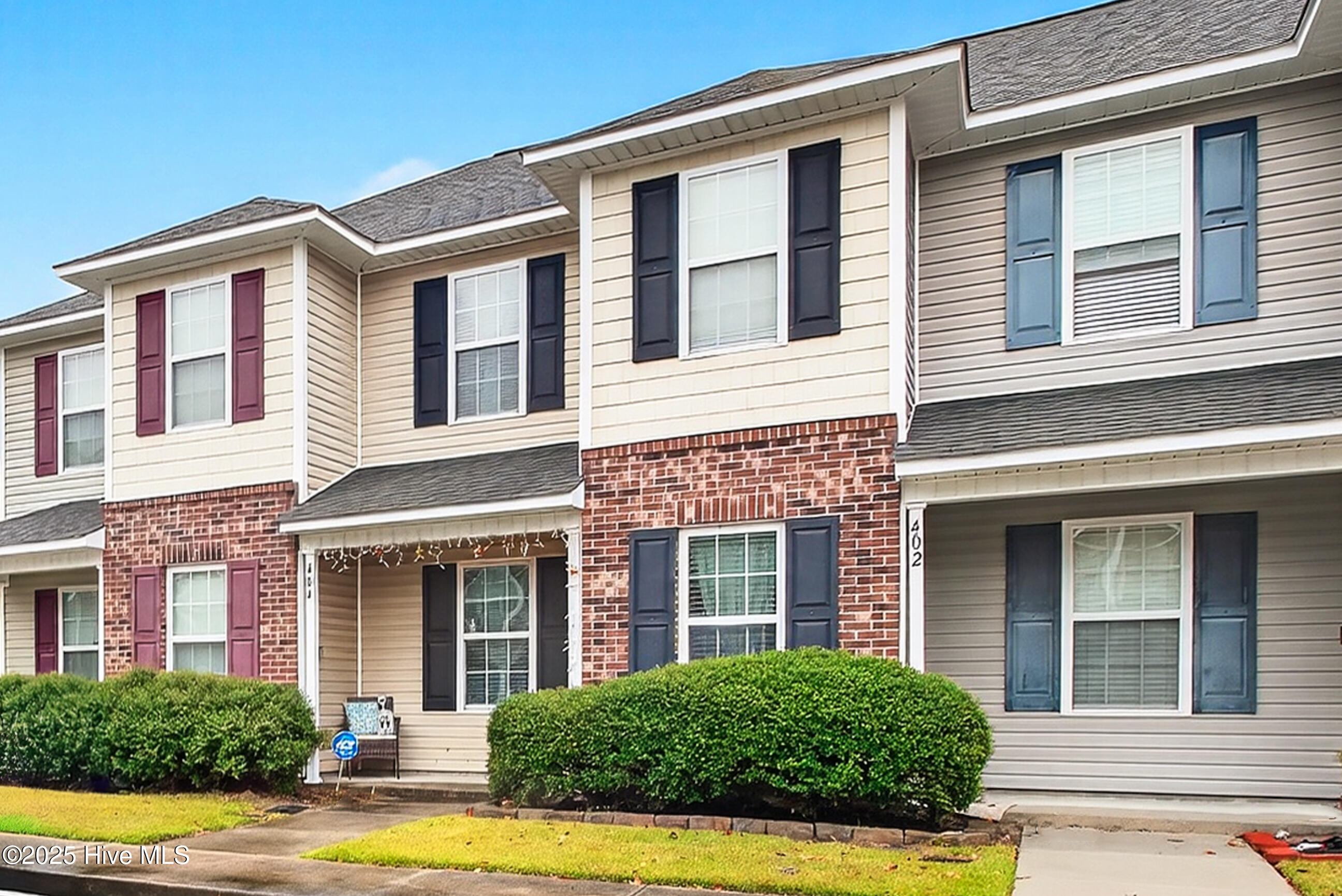 404 Falls Cove Property Photo 1