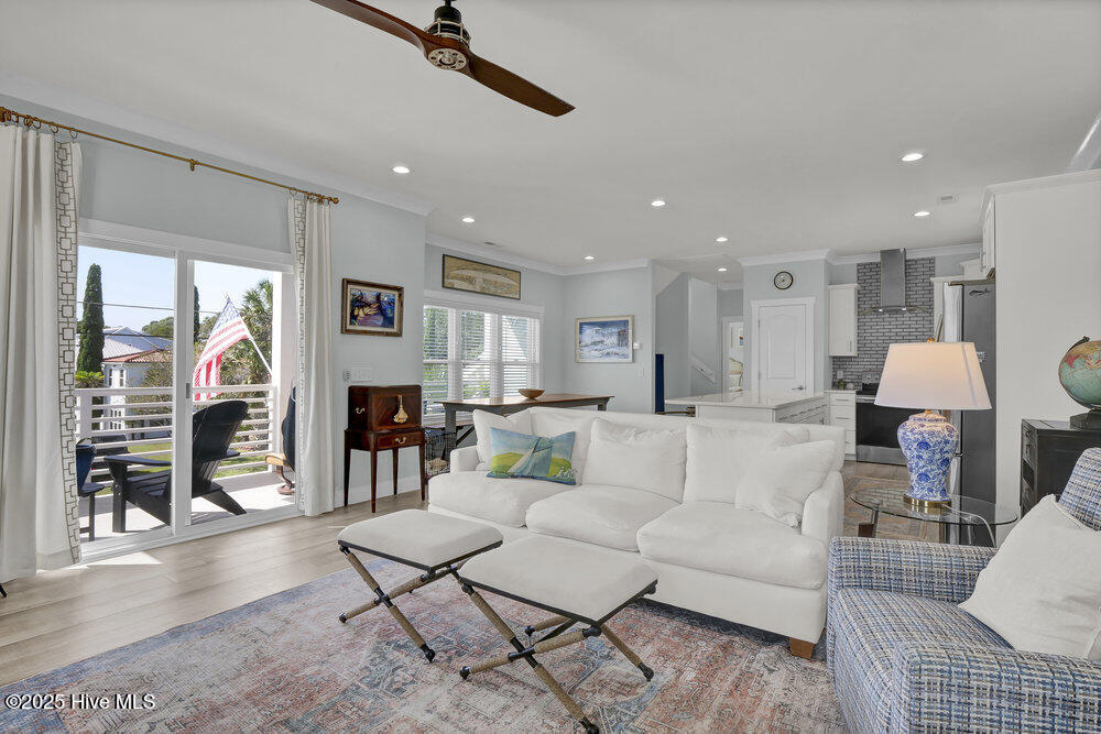 400 Sumter Avenue Property Photo 2