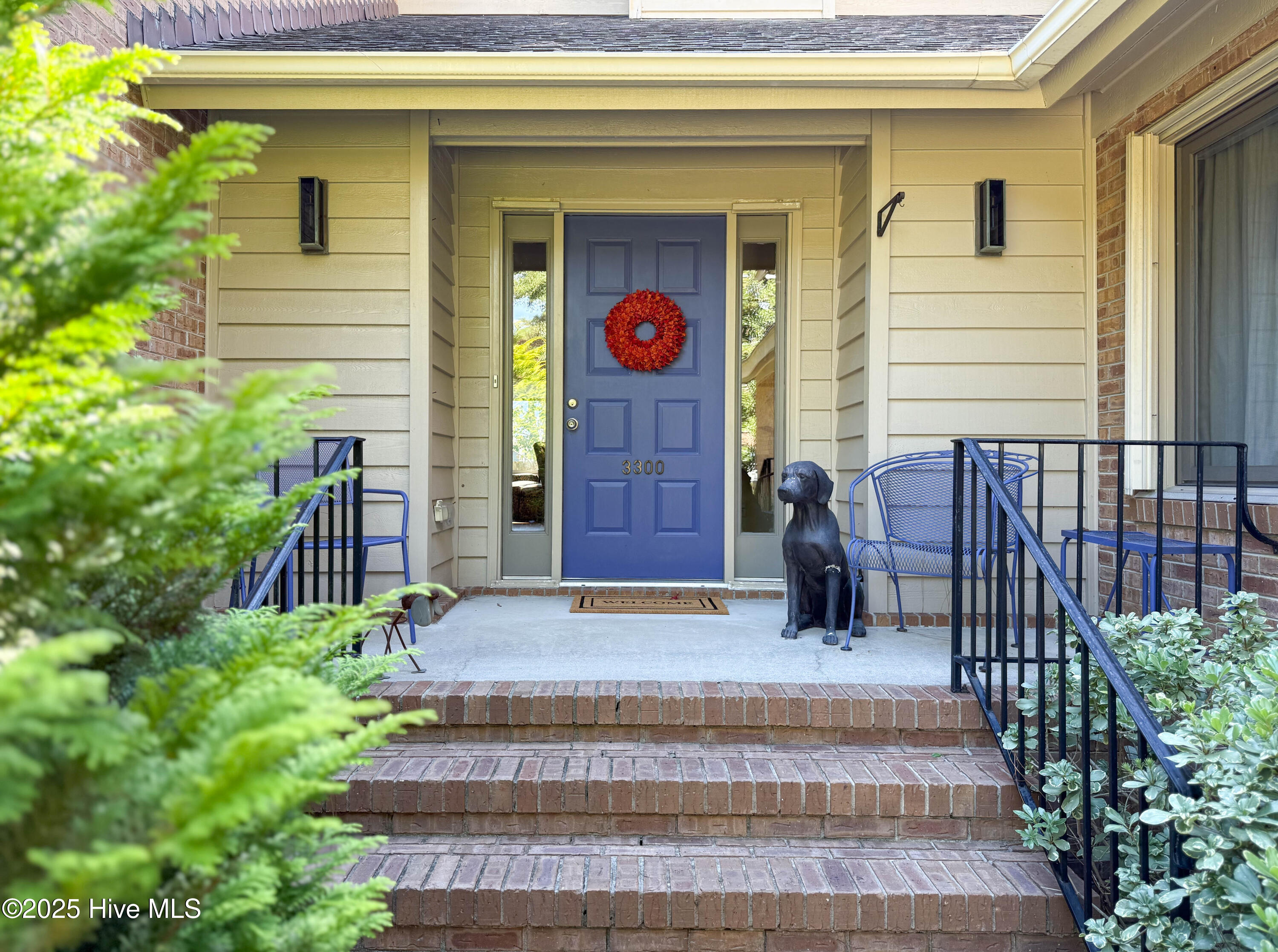 3300 Aster Court Property Photo 1