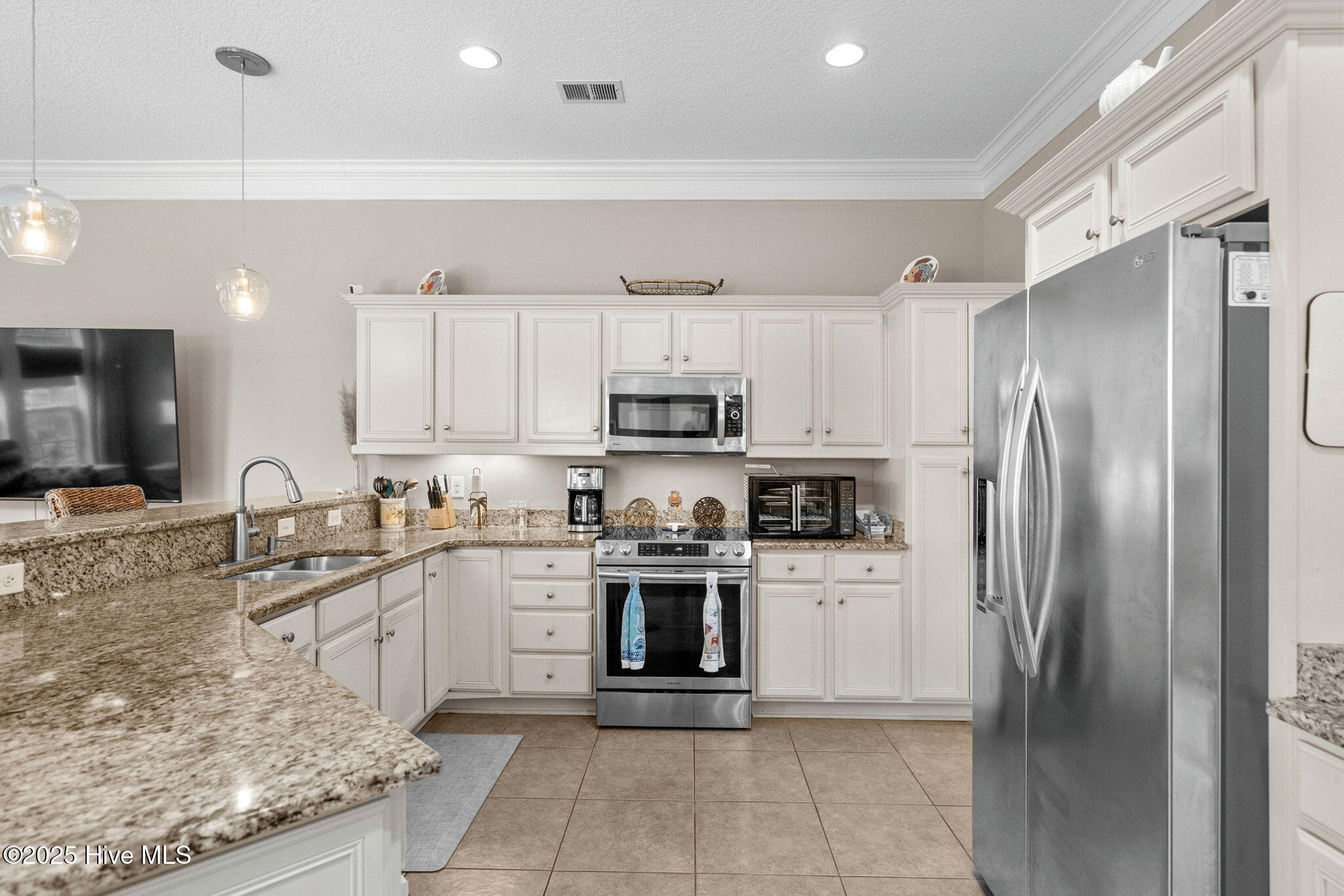 2124 Lindrick Court Nw Property Photo 27