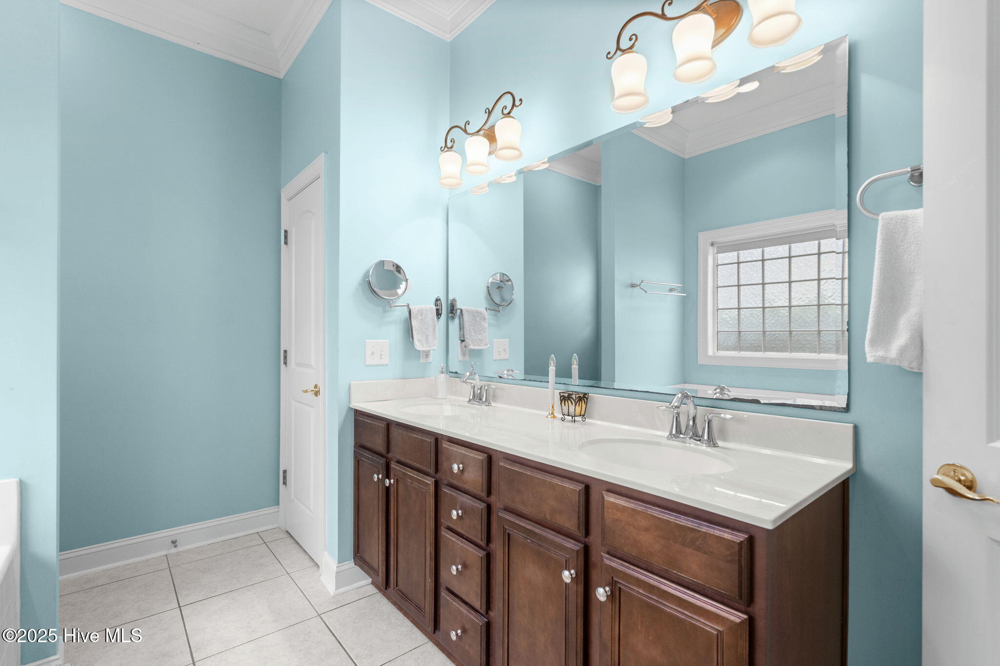 2124 Lindrick Court Nw Property Photo 36