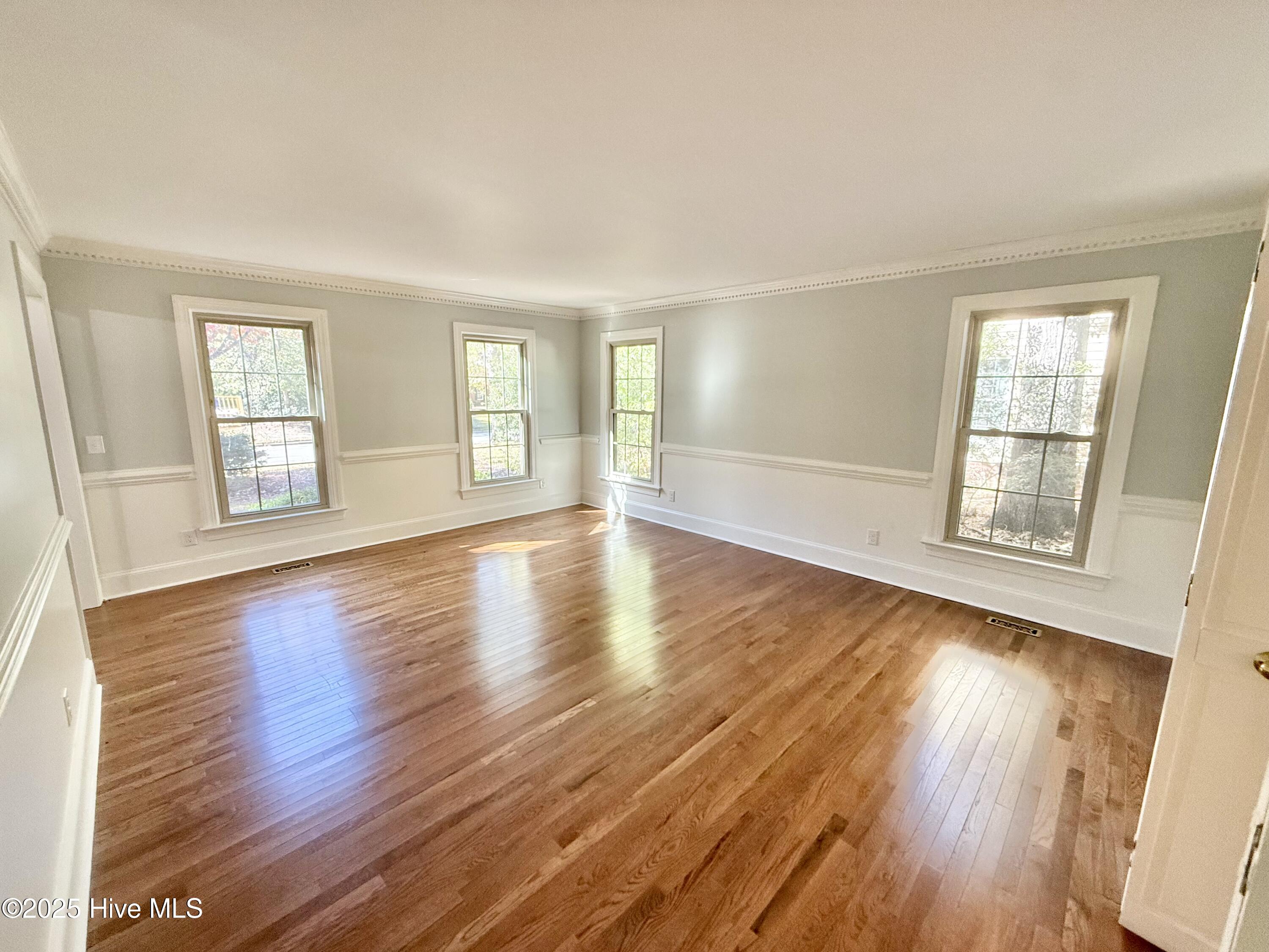 703 Daventry Drive Property Photo 23