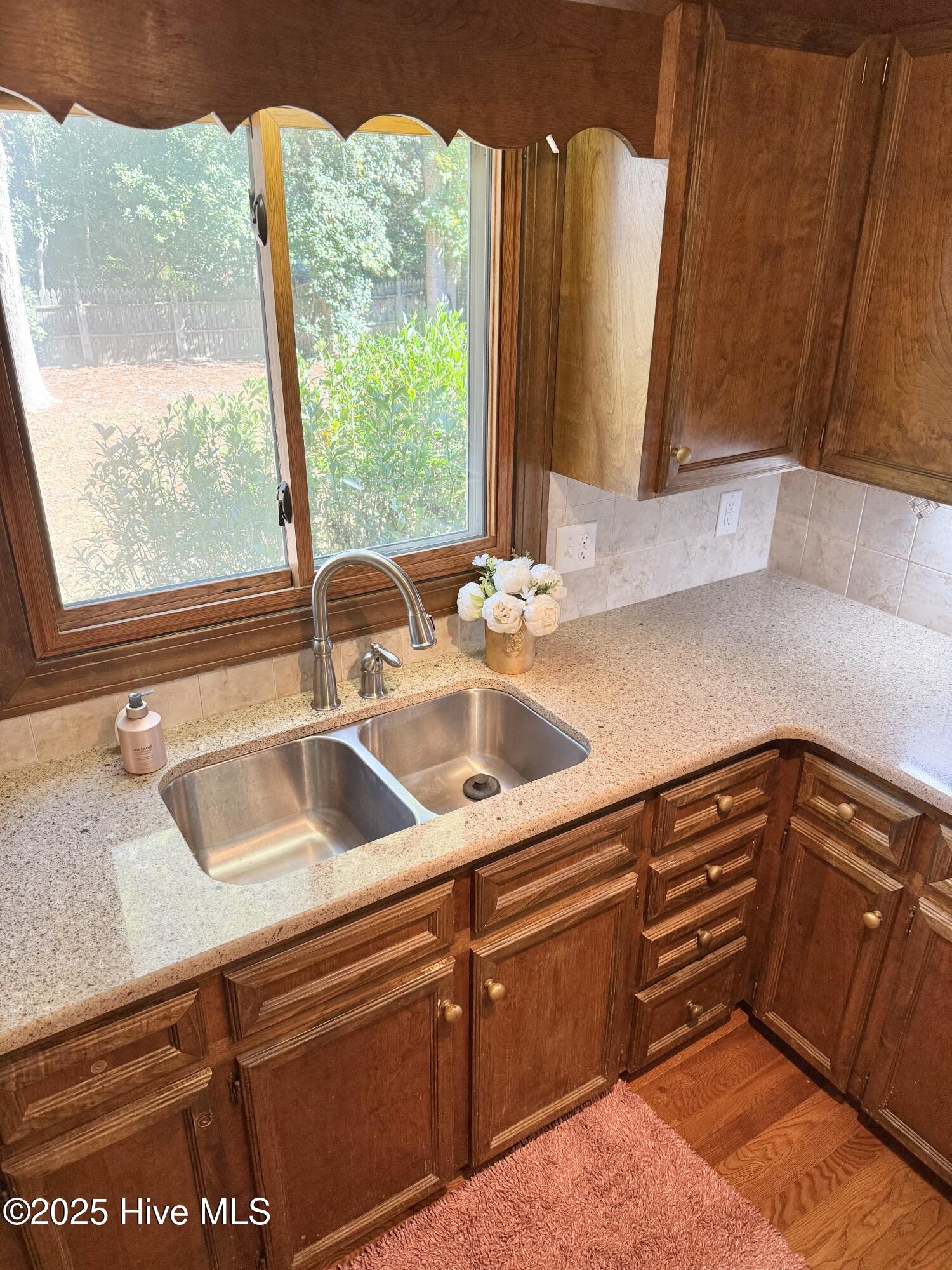 703 Daventry Drive Property Photo 37
