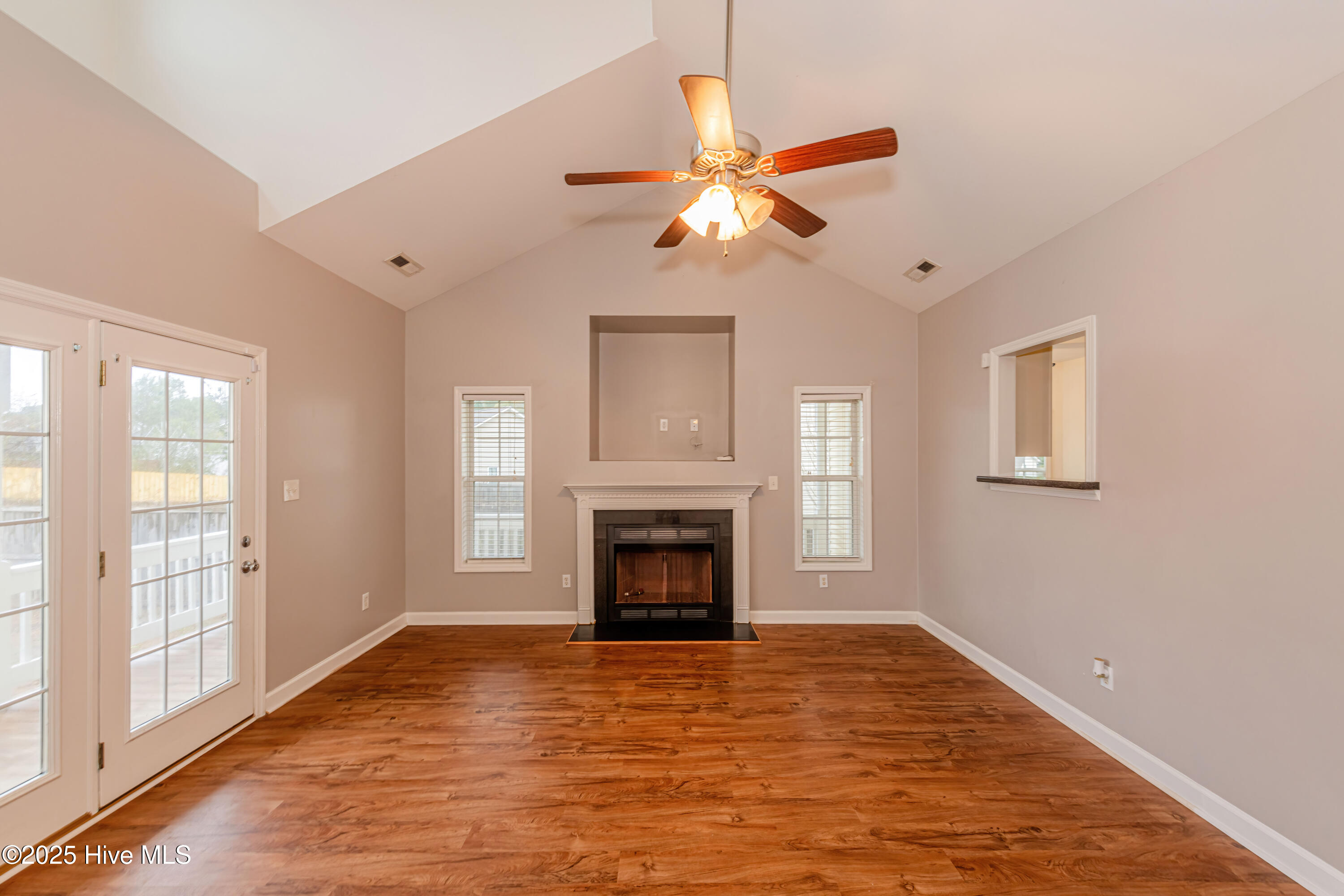 1000 Ponderosa Place Property Photo 11