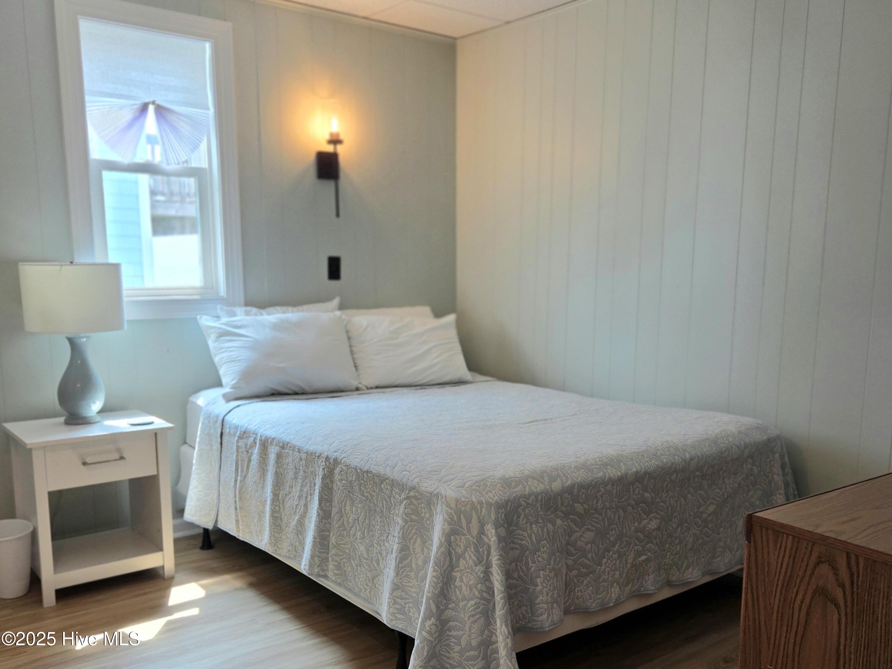 1103 Ocean Drive E & W Property Photo 18