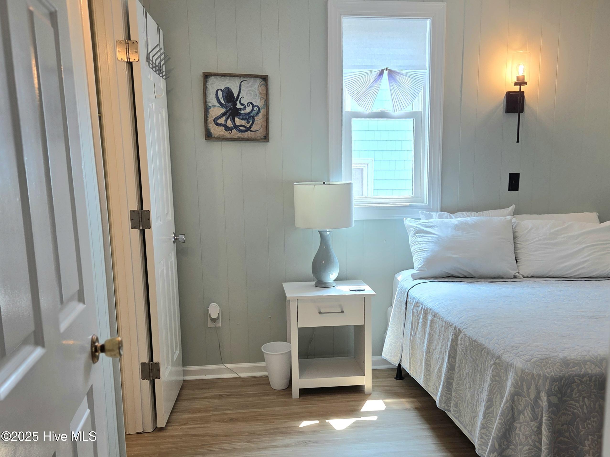 1103 Ocean Drive E & W Property Photo 19