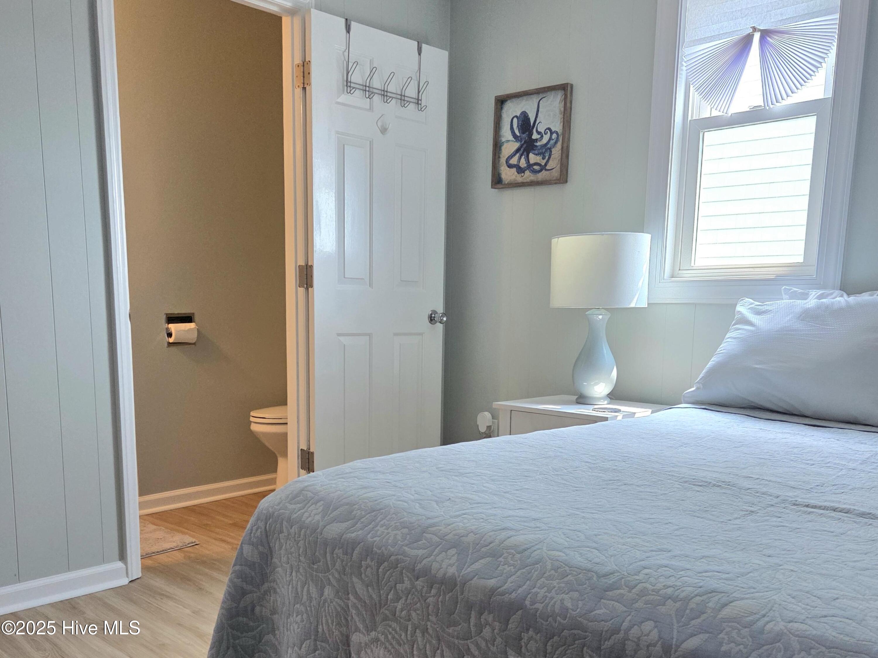 1103 Ocean Drive E & W Property Photo 21