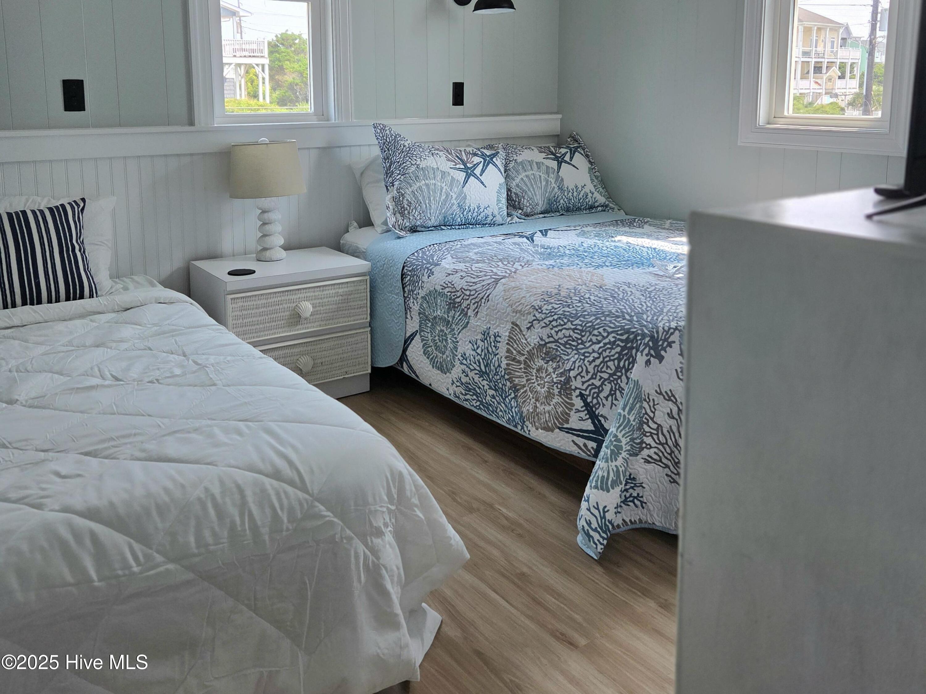 1103 Ocean Drive E & W Property Photo 23