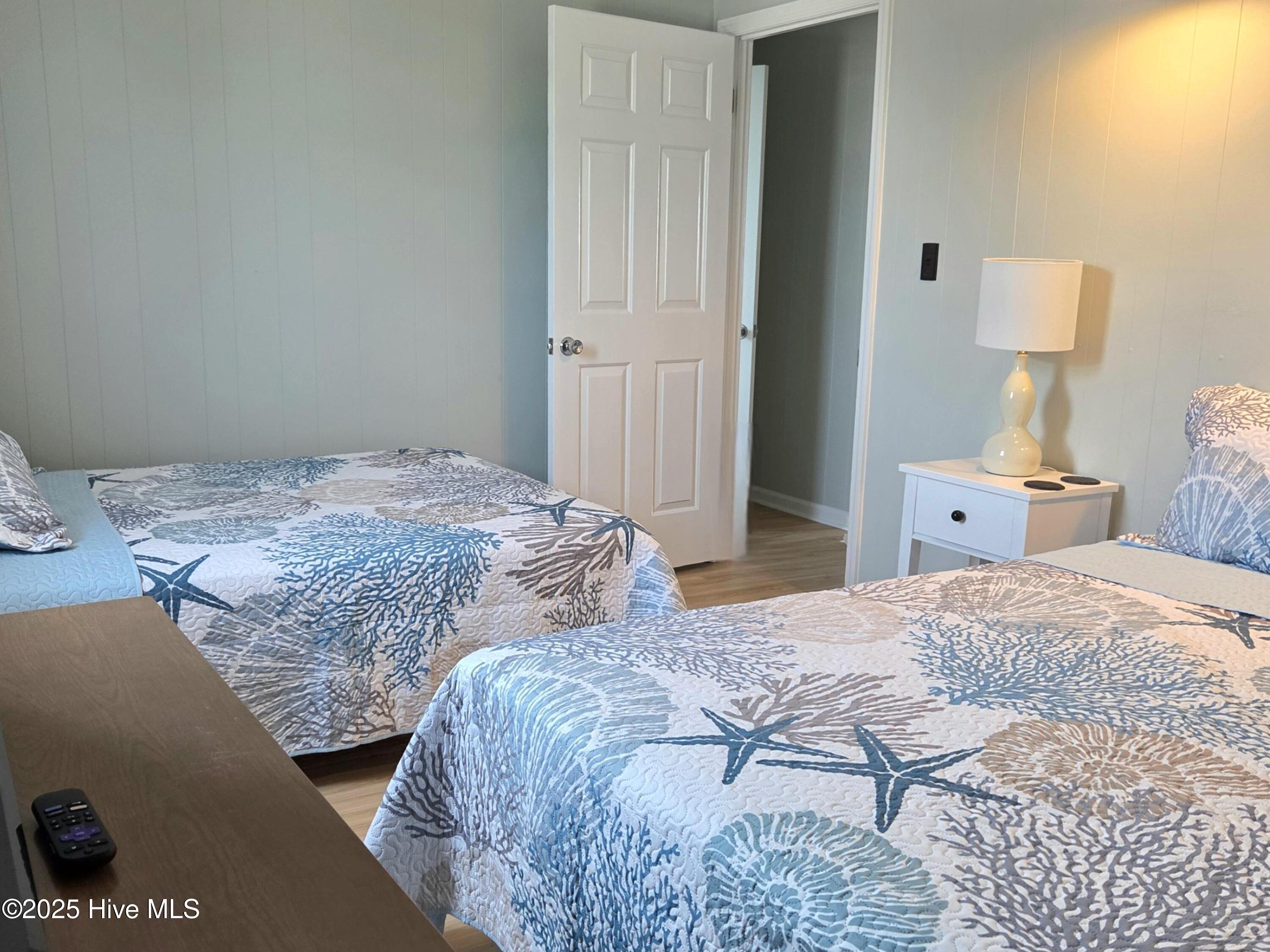 1103 Ocean Drive E & W Property Photo 27