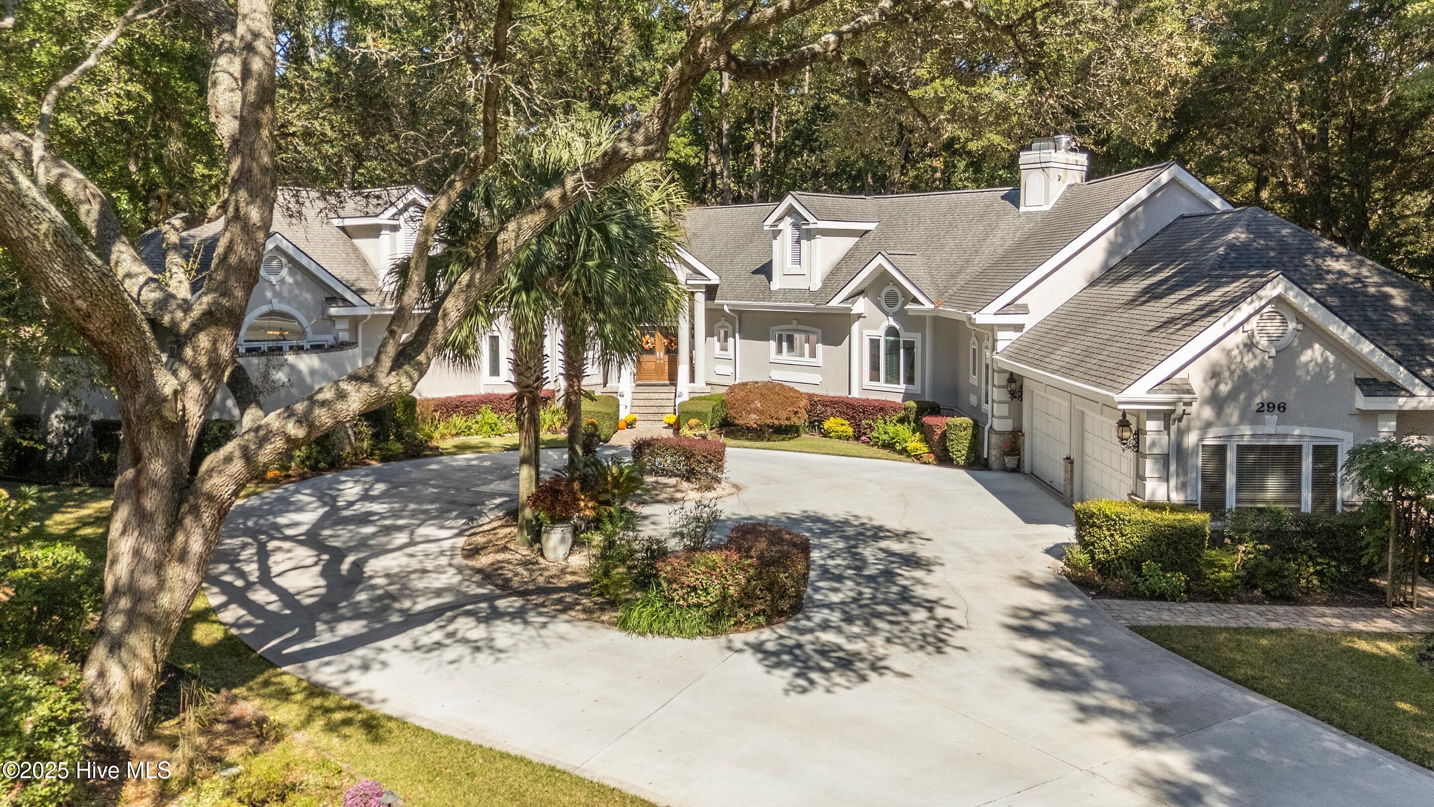 296 Camellia Court Property Photo 4