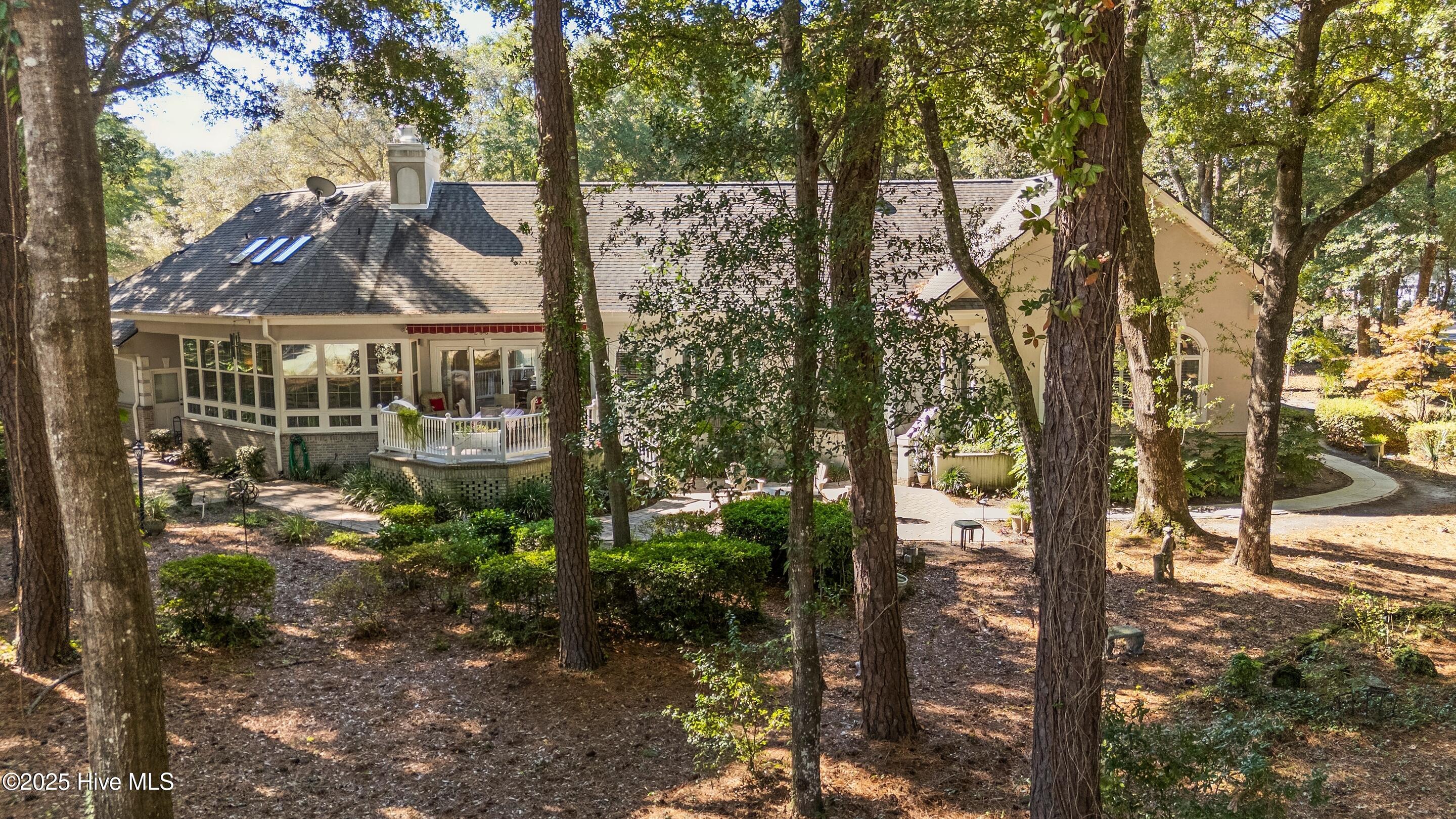 296 Camellia Court Property Photo 10