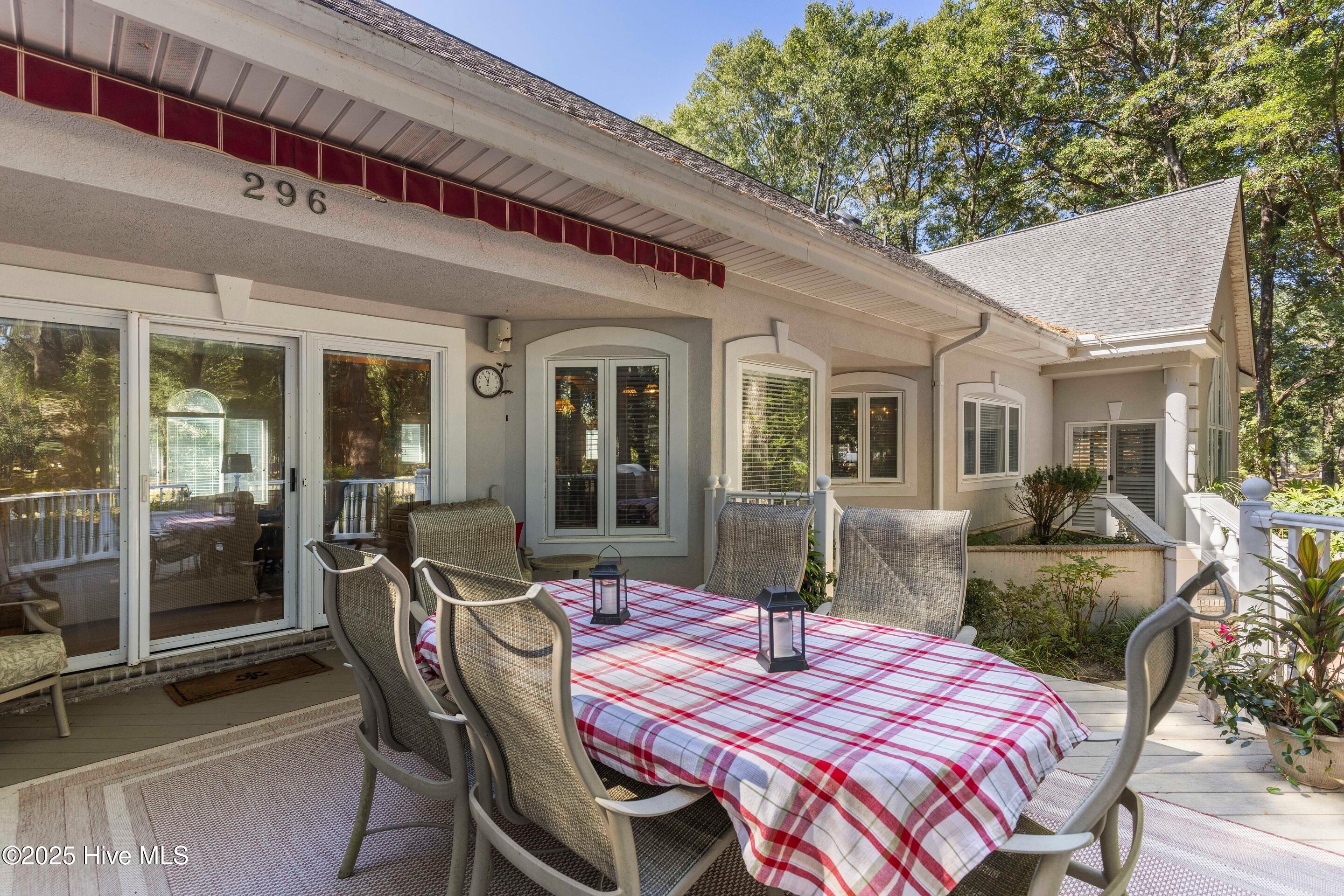 296 Camellia Court Property Photo 22