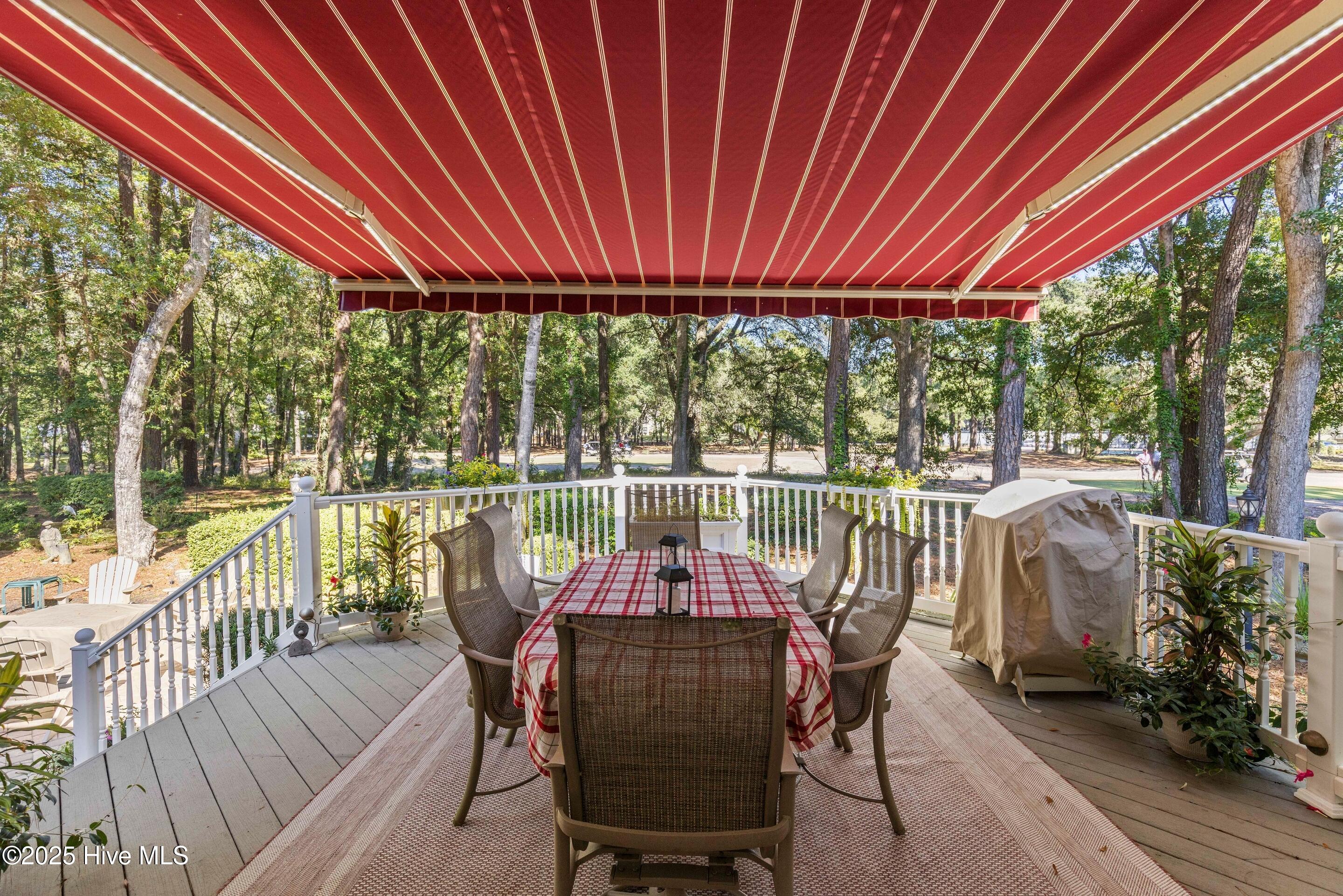 296 Camellia Court Property Photo 24