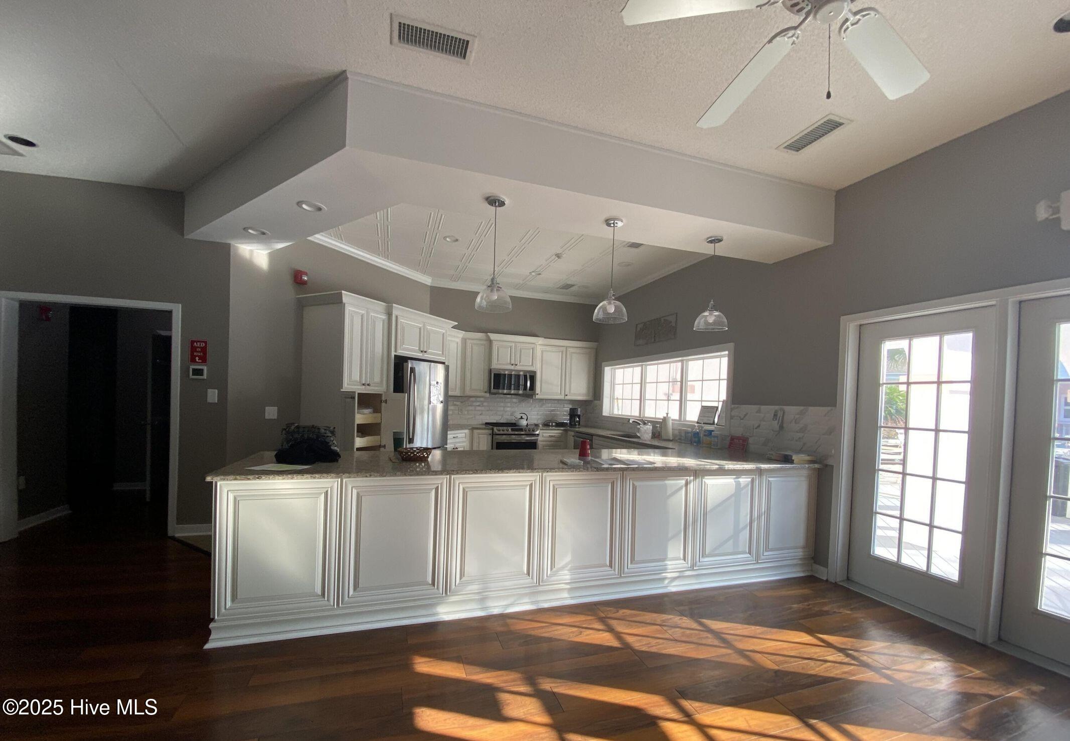 296 Camellia Court Property Photo 95