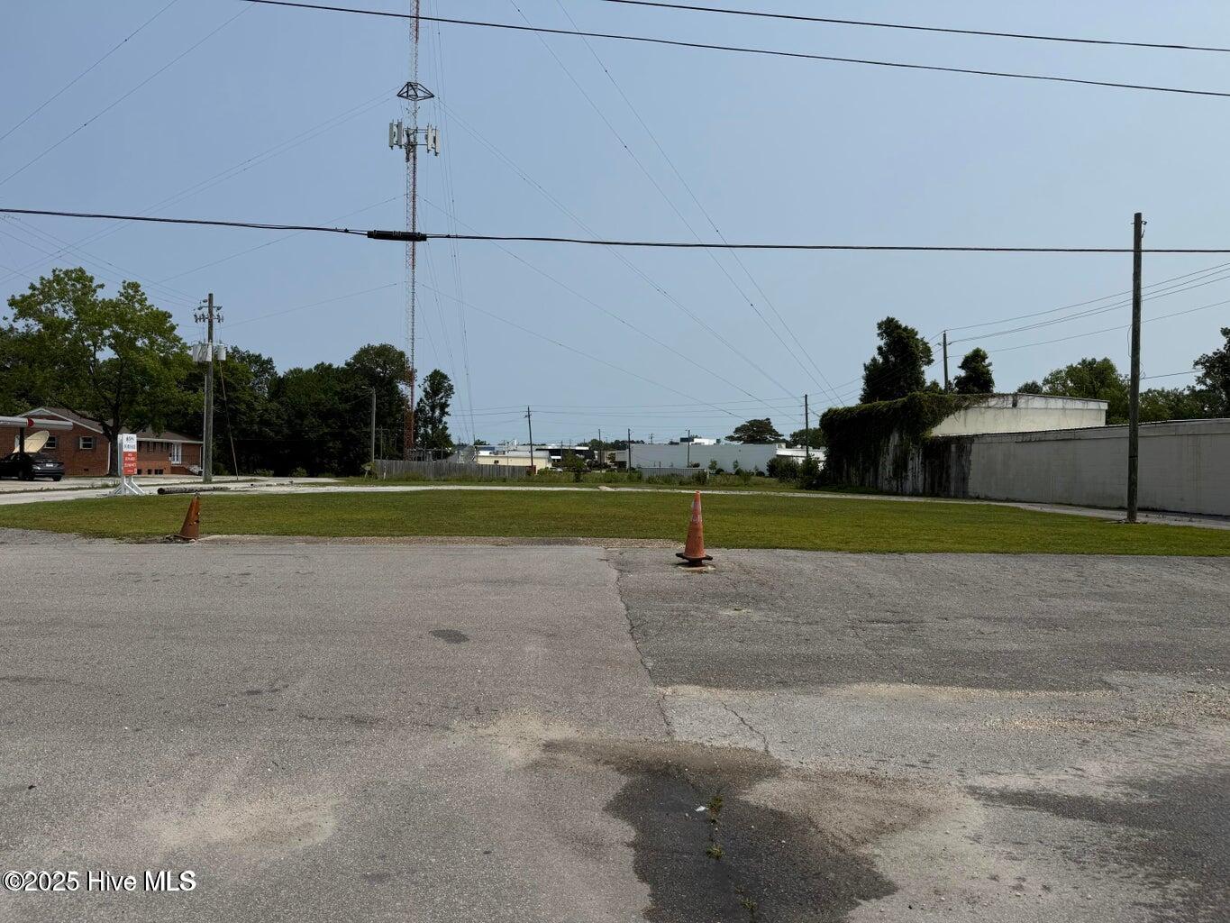 911 Lejeune Boulevard Property Photo 1