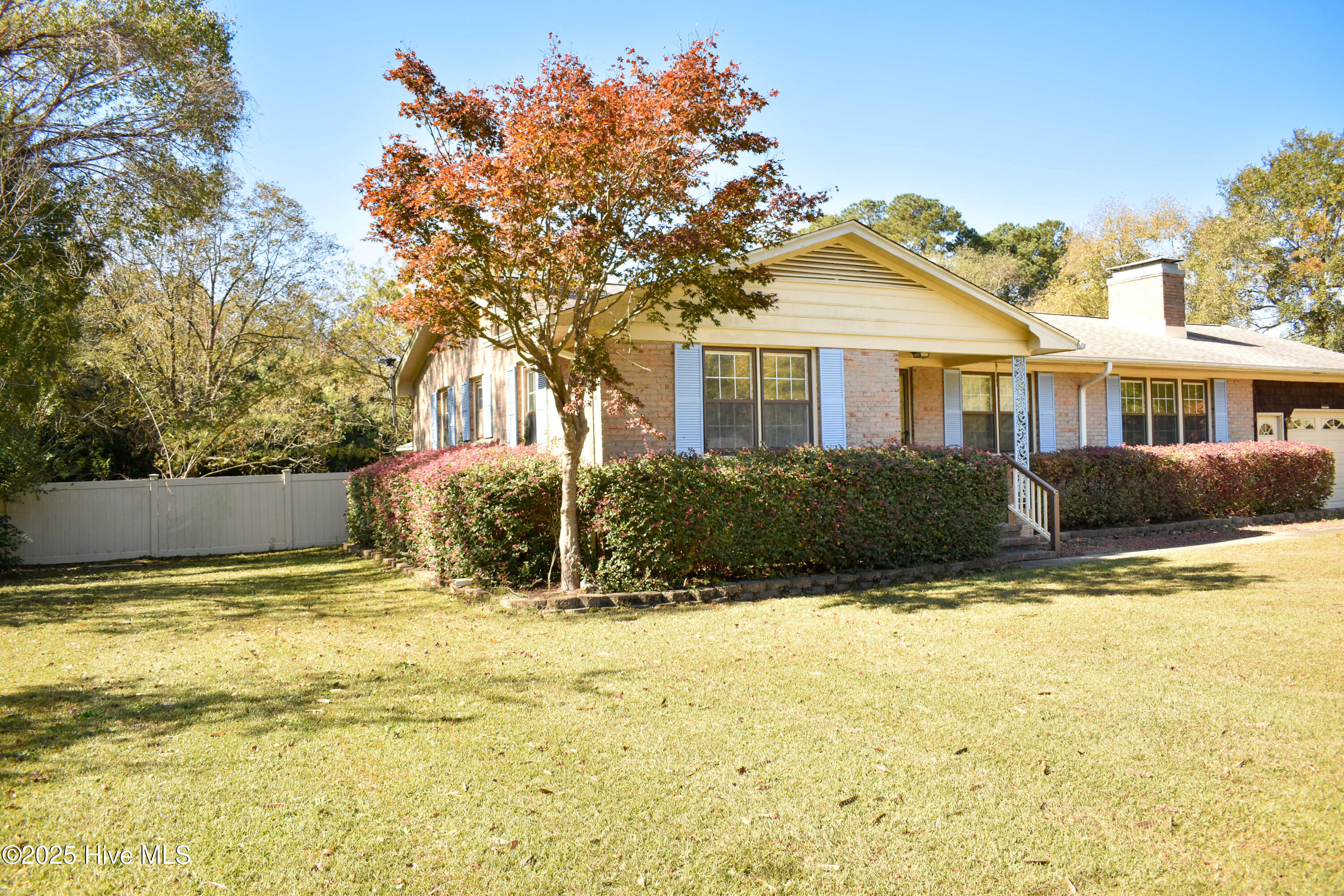 105 Glenn Drive Property Photo 5