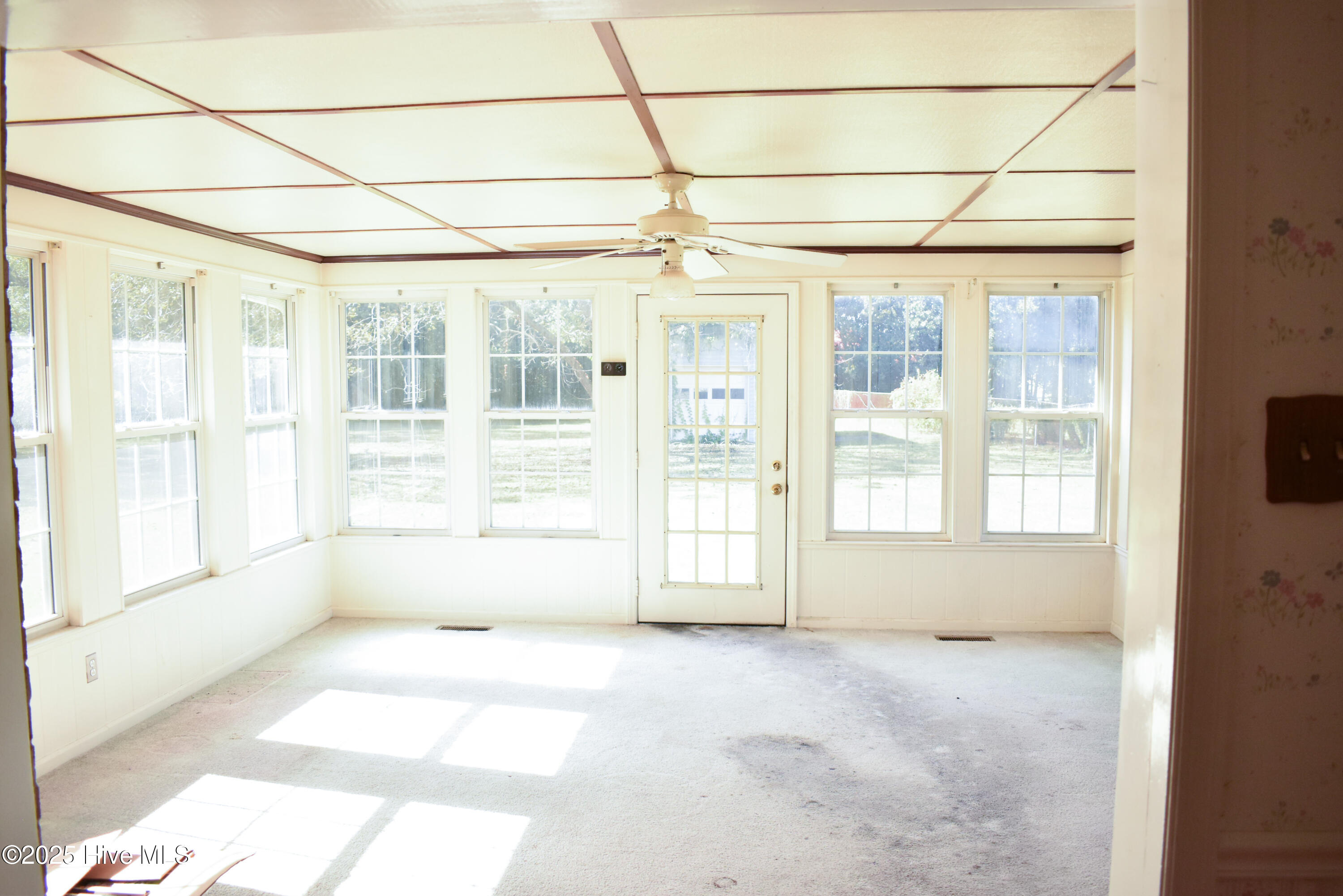 105 Glenn Drive Property Photo 11