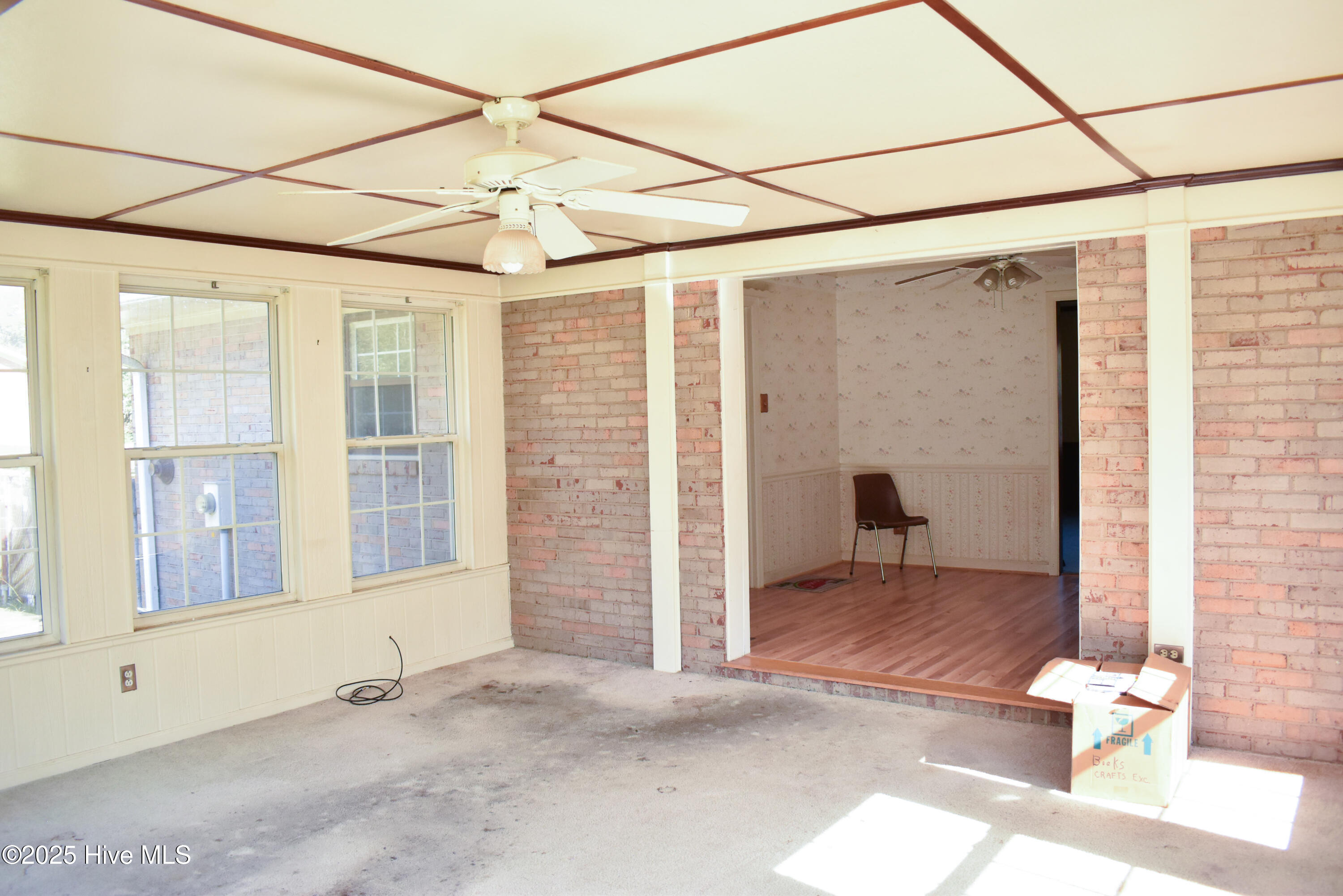 105 Glenn Drive Property Photo 12