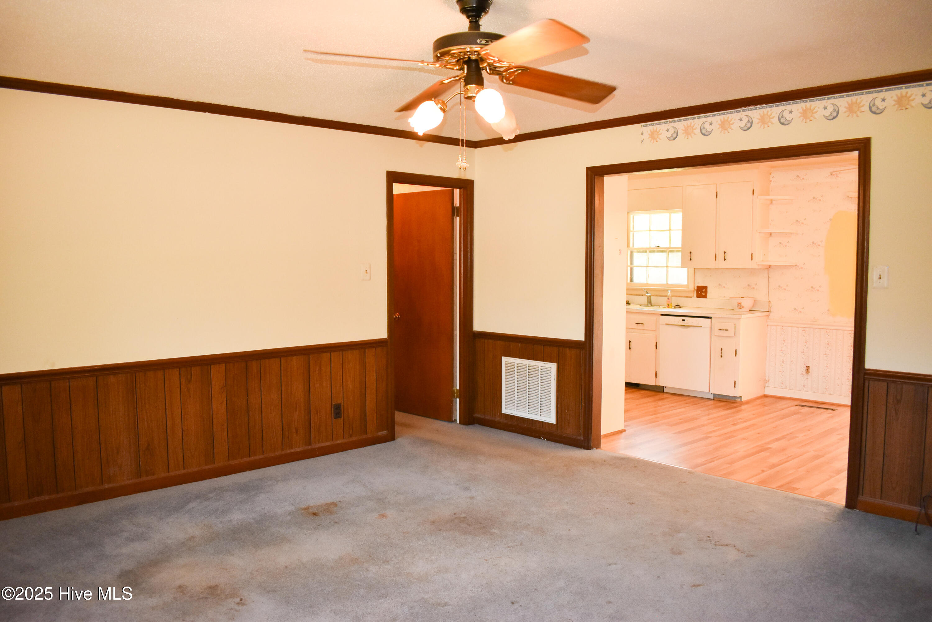 105 Glenn Drive Property Photo 16