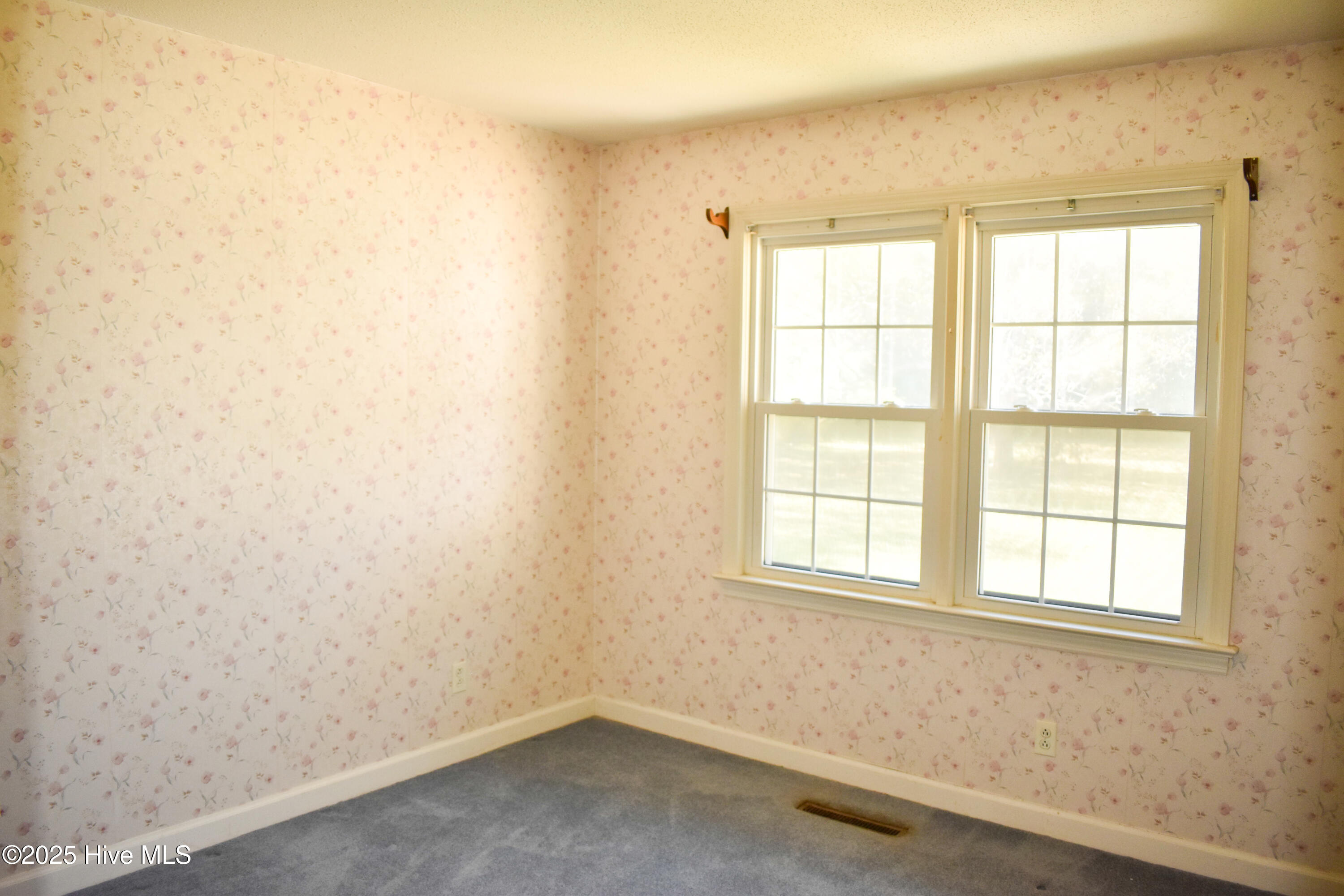 105 Glenn Drive Property Photo 17