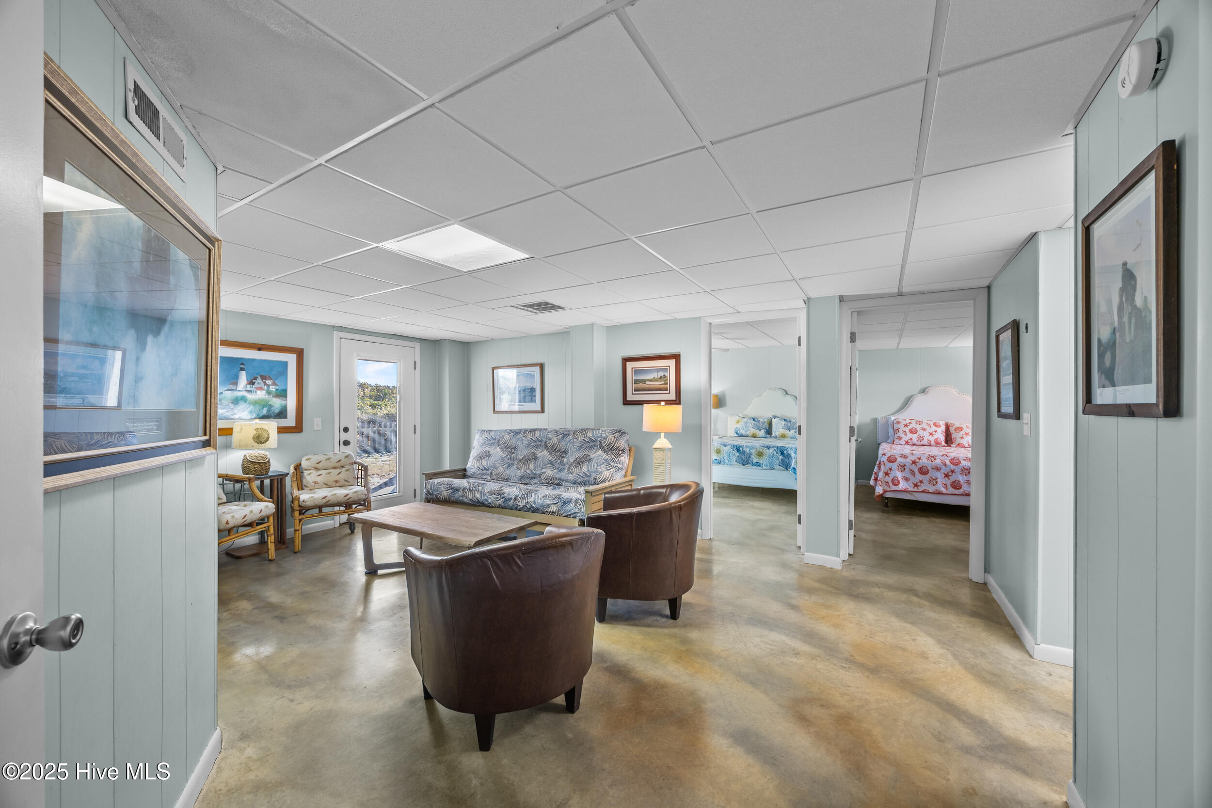 5419 W Beach Drive Property Photo 22