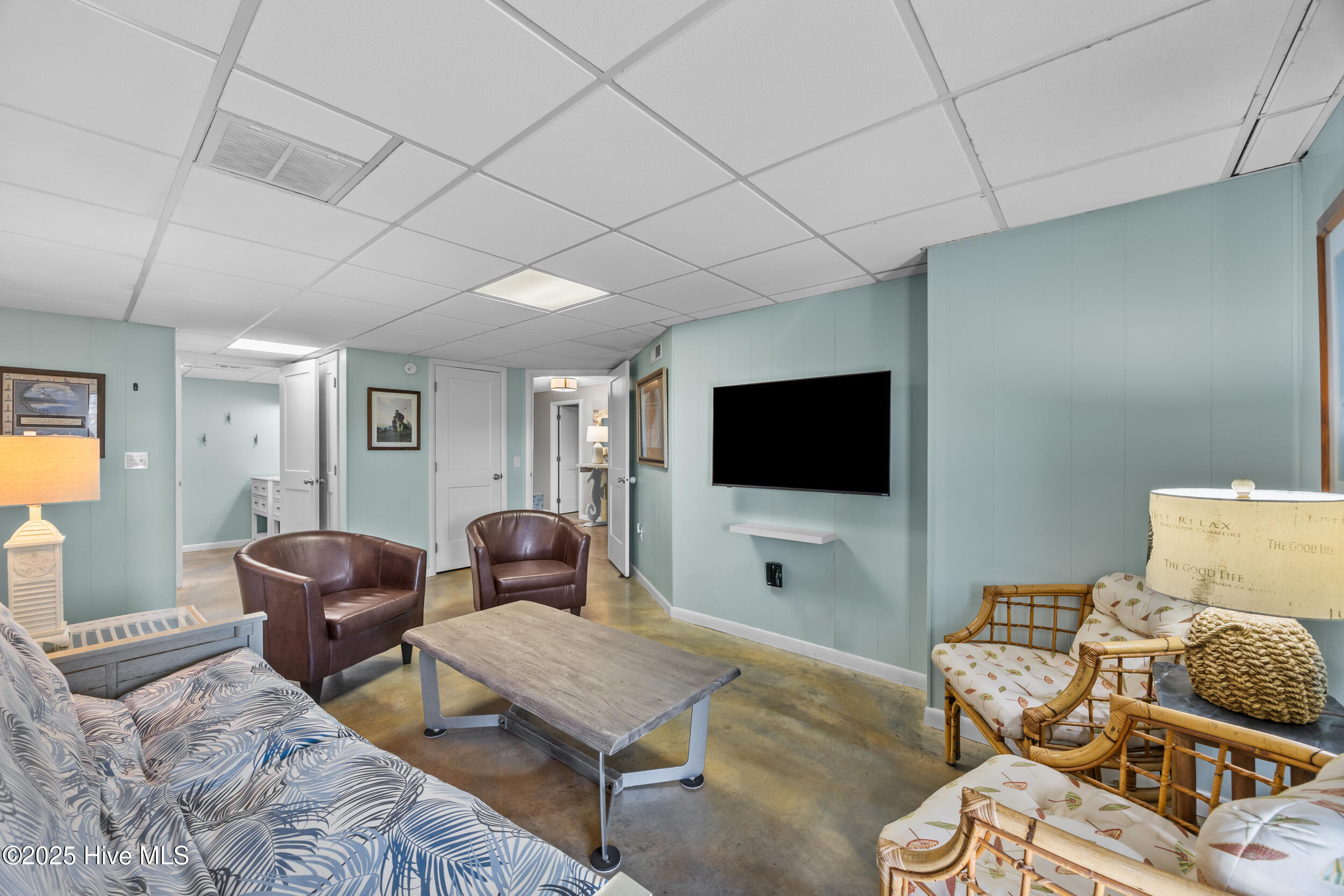 5419 W Beach Drive Property Photo 24